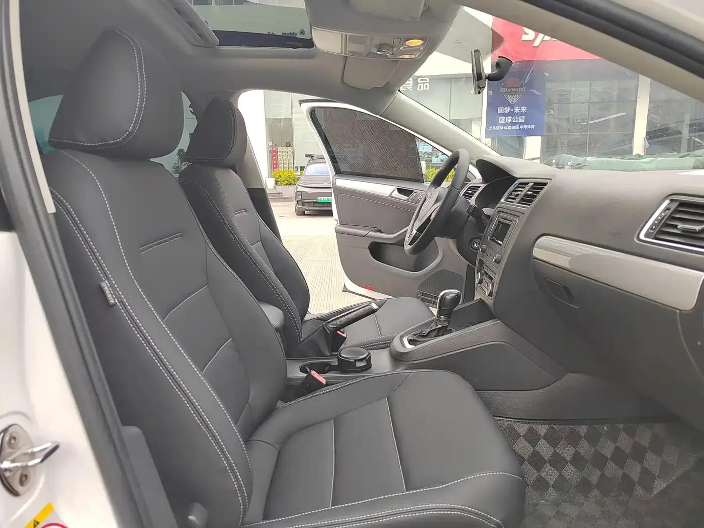 2014 Volkswagen Sagitar 1.4TSI Automatic Luxury — миниатюра 5