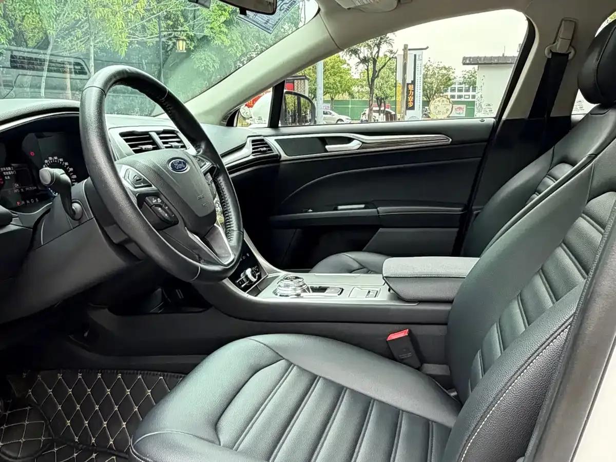 2020 Ford Mondeo EcoBoost 180 Luxury — миниатюра 6
