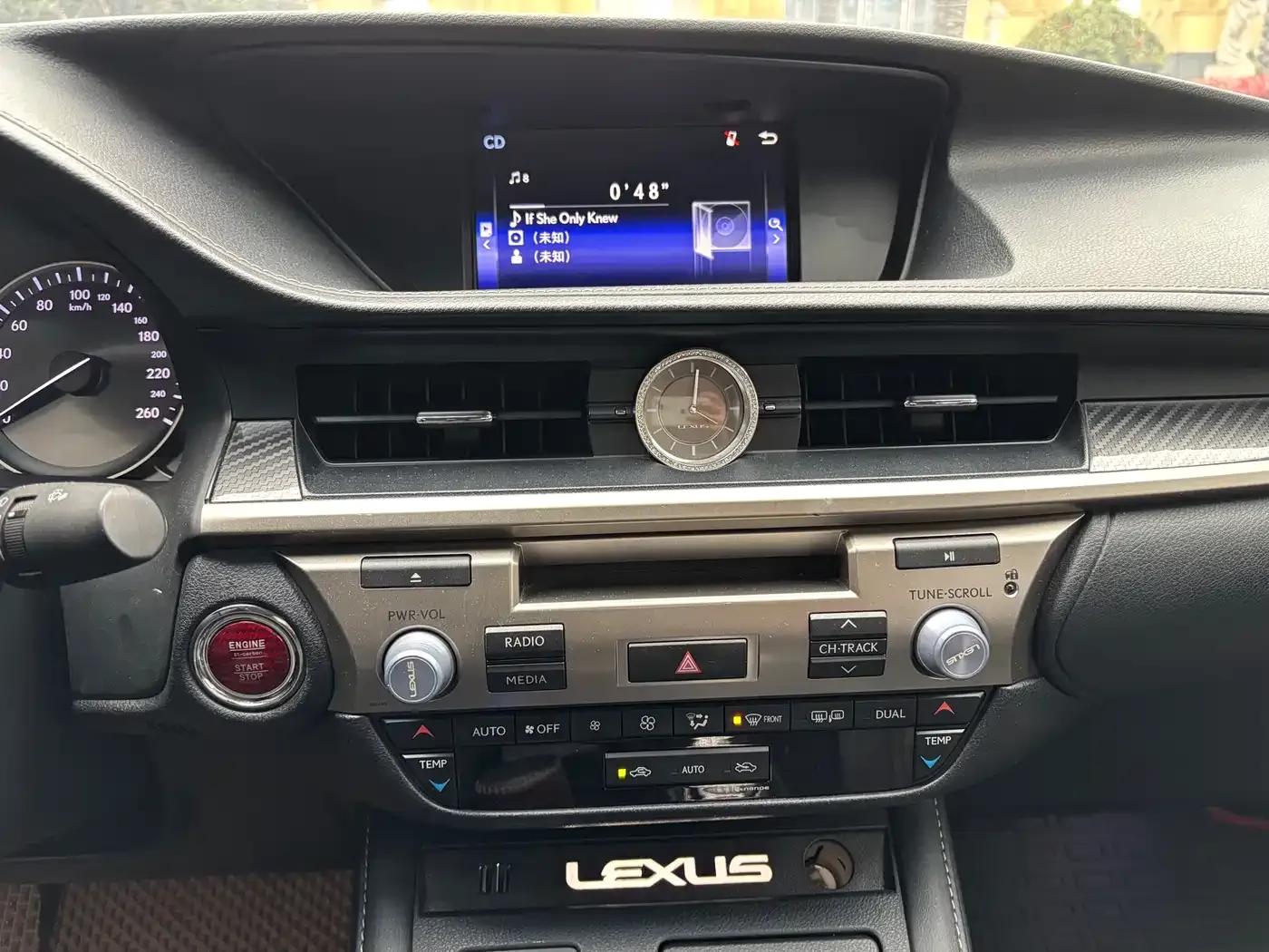 Lexus ES 2015 300h Comfort Edition — миниатюра 10