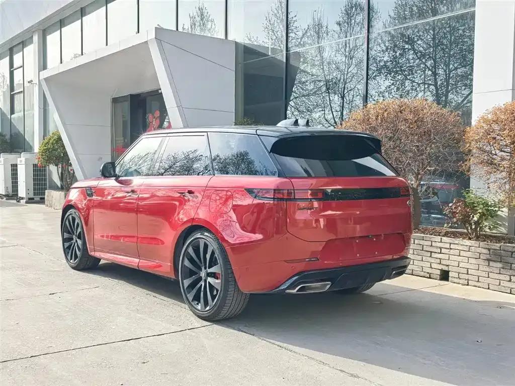 Range Rover Sport Hybrid 2023 P510e Plug-in Electric Hybrid First Edition — миниатюра 3