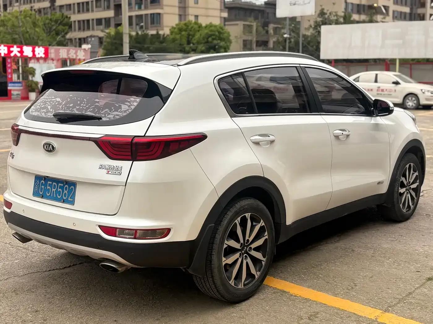 Kia KX5 2016 1.6T Automatic 2WD DLX — миниатюра 6
