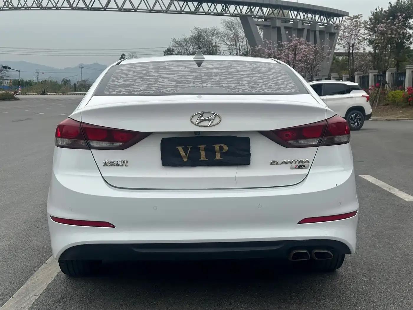 Hyundai Elantra 2019 1.4T Dual-Clutch Dynamic & Vitality Edition — миниатюра 8