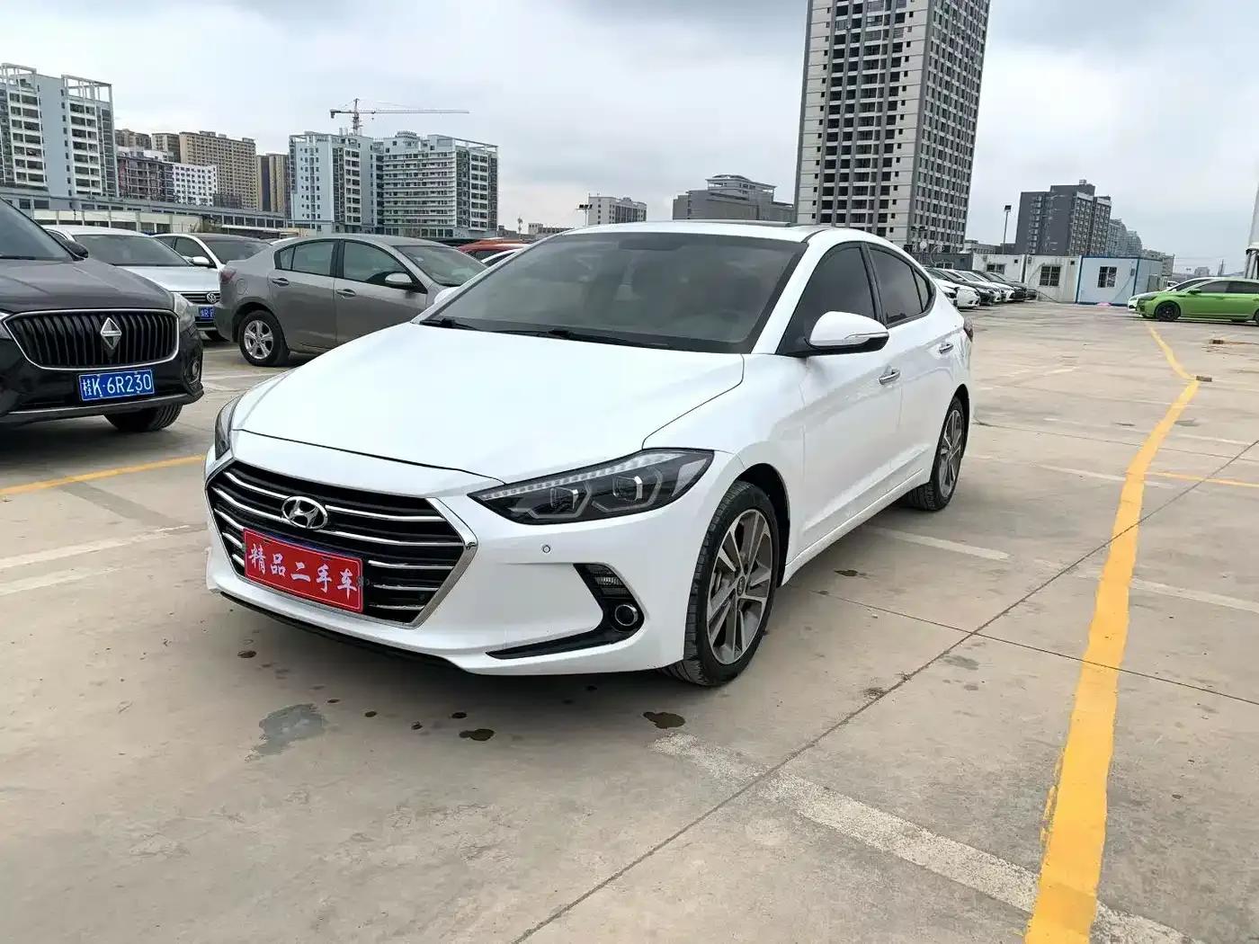 Hyundai Elantra 2016 1.6L Automatic Smart Luxury Edition — миниатюра 1