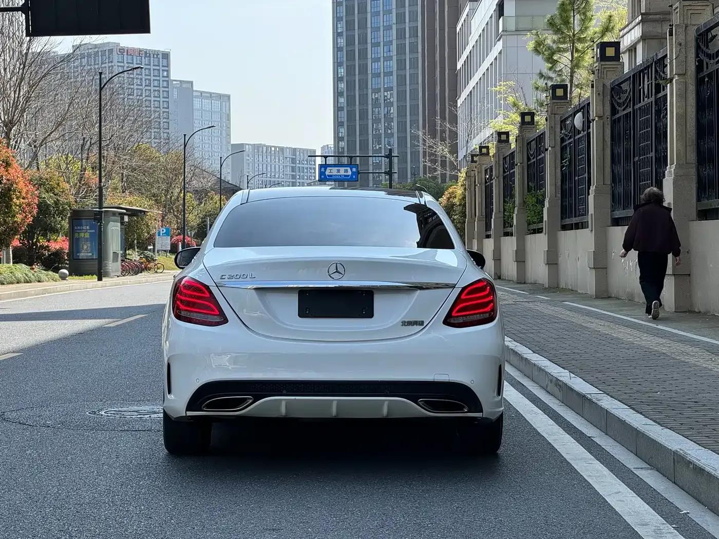 Mercedes-Benz C-Class 2017 Facelift C 200 L Sport Edition — миниатюра 4