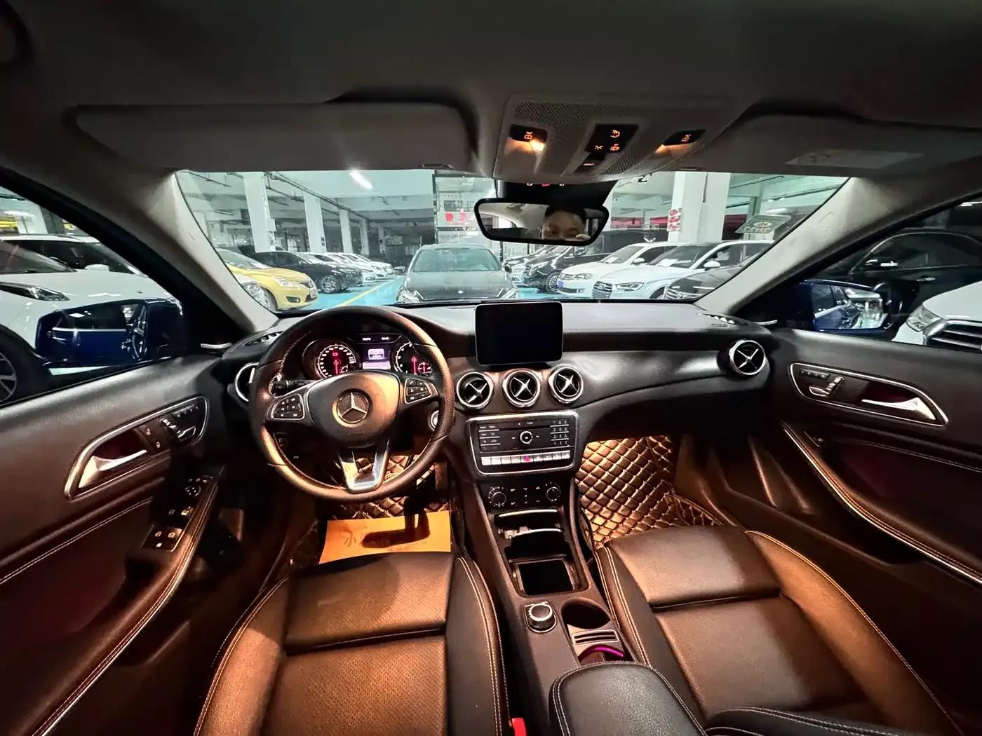 2017 Mercedes-Benz GLA 220 4MATIC Luxury — миниатюра 10