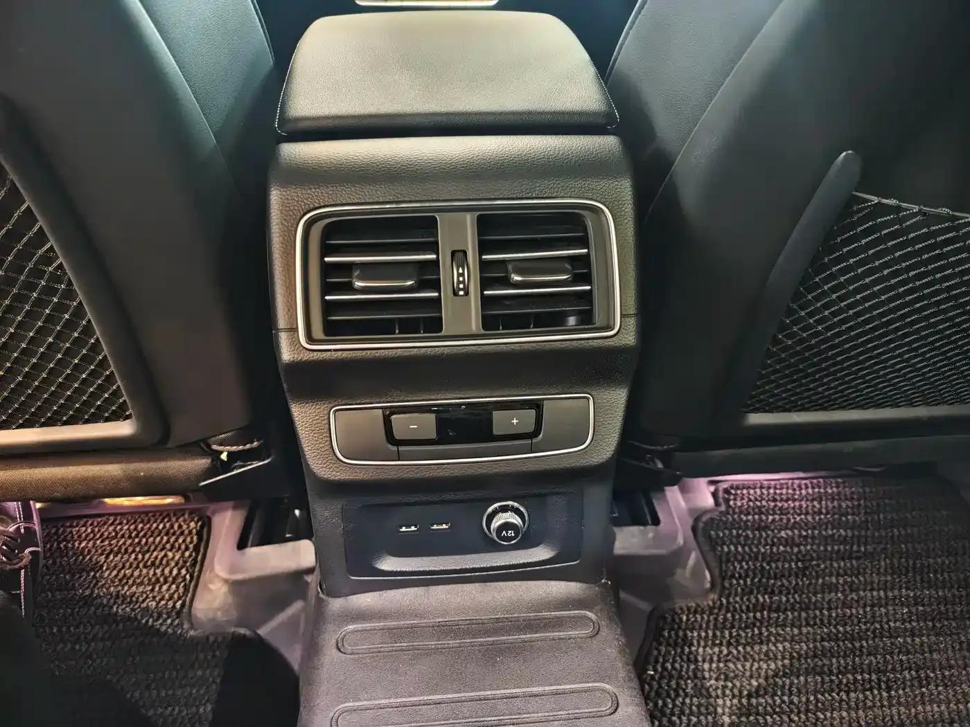 Audi Q5L 2023 40T Luxury Dynamic — миниатюра 7