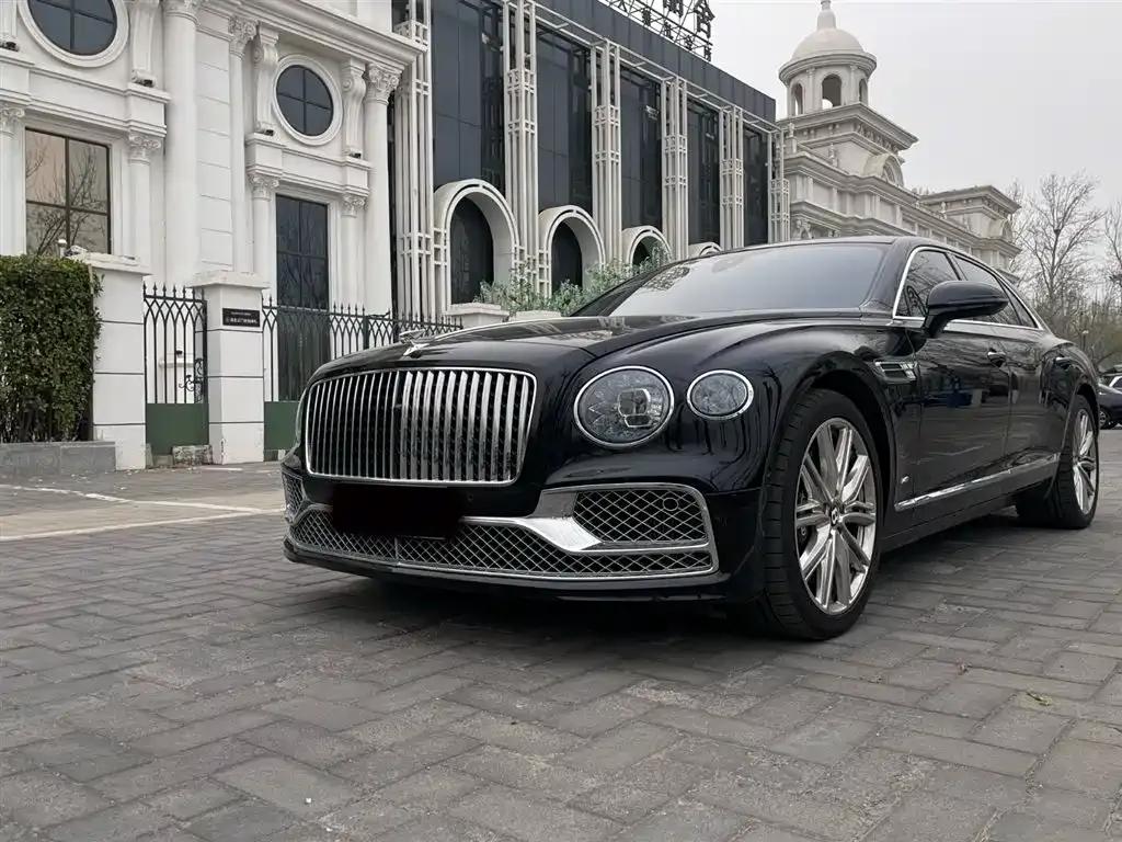 Flying Spur 2022 4.0T V8 Standard Edition — миниатюра 6