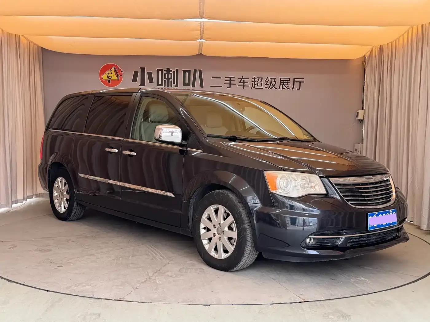 2014 Imported Grand Voyager 3.6L Comfort Edition — миниатюра 3