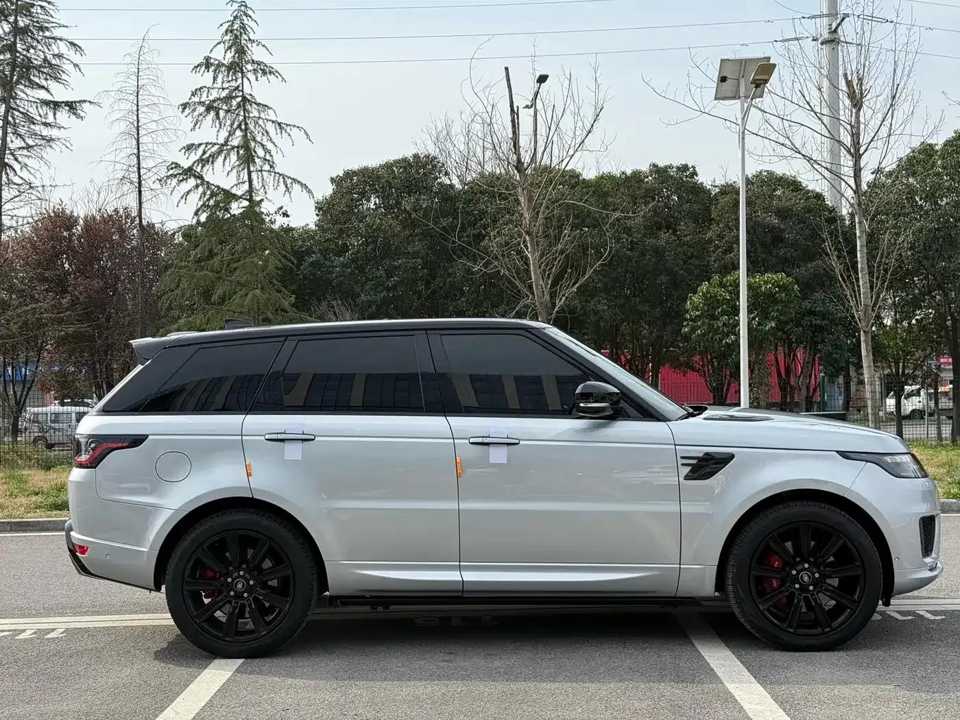 Range Rover Sport 2021 3.0 L6 HST — миниатюра 13