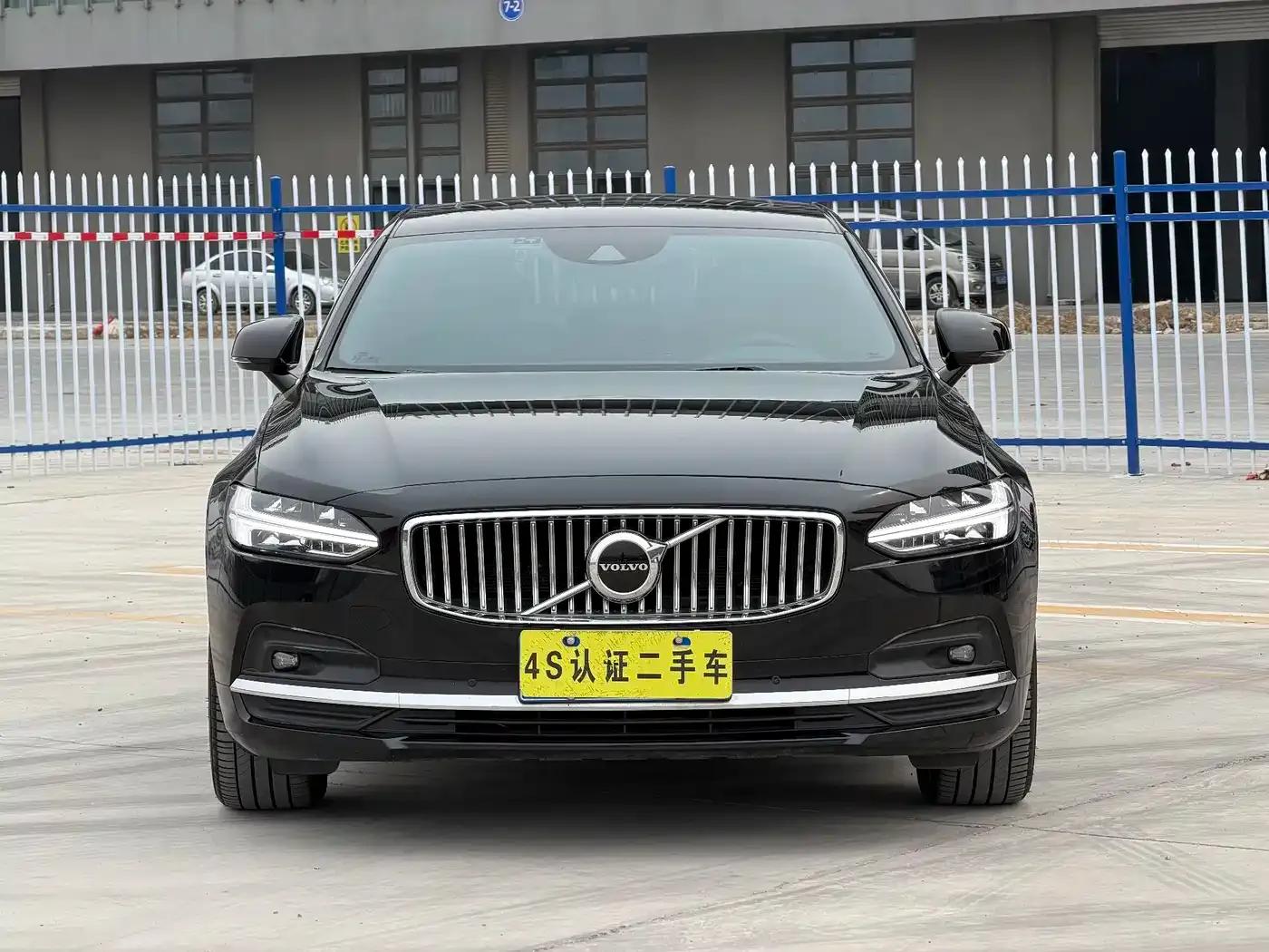 2021 Volvo S90 B5 Inscription Luxury Edition — миниатюра 2