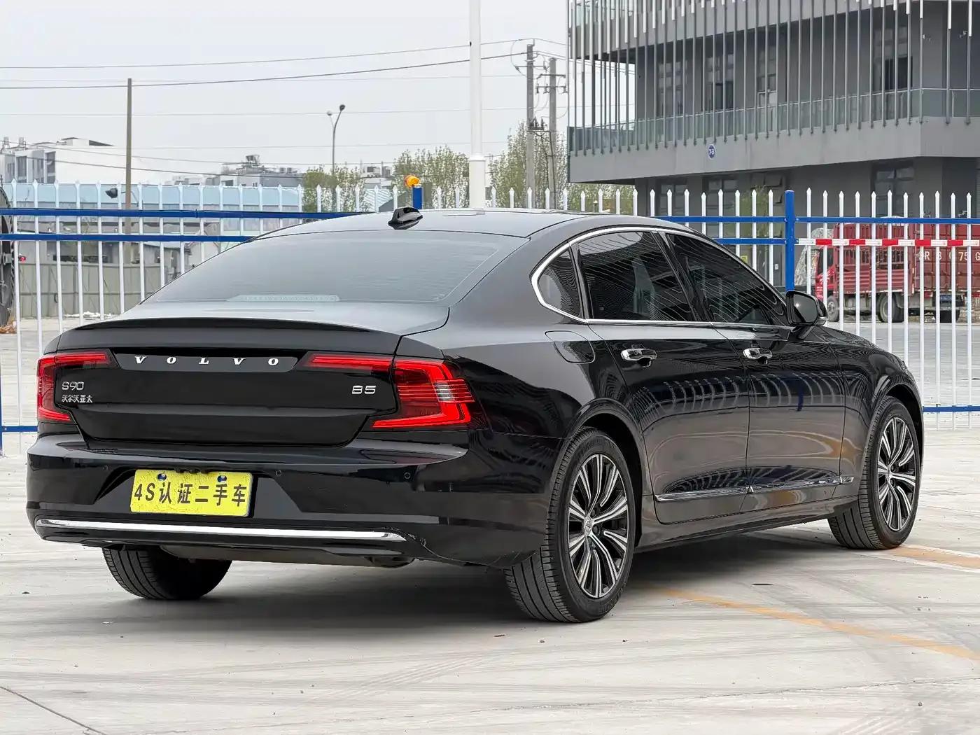 2021 Volvo S90 B5 Inscription Luxury Edition — миниатюра 6
