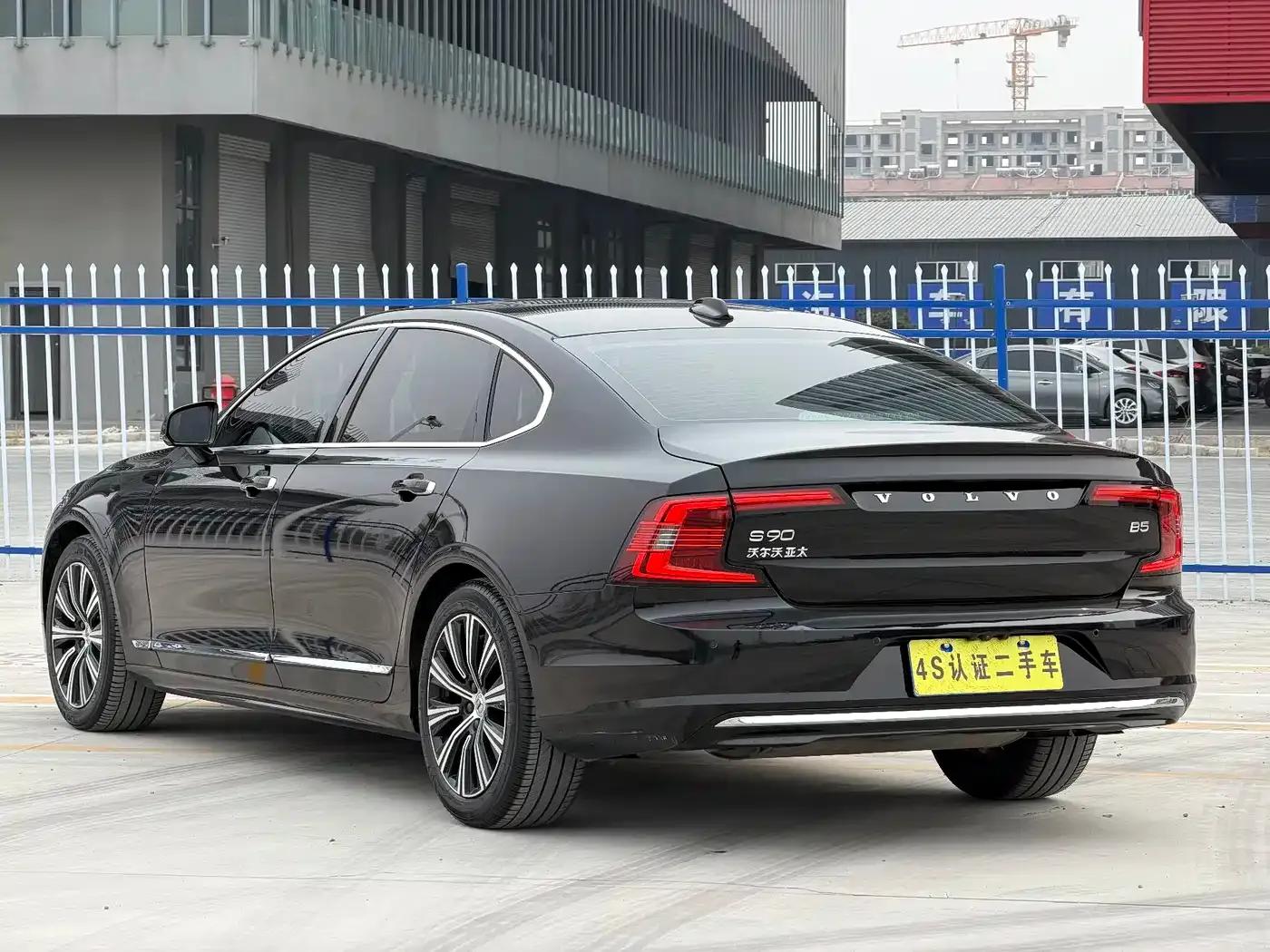 2021 Volvo S90 B5 Inscription Luxury Edition — миниатюра 7