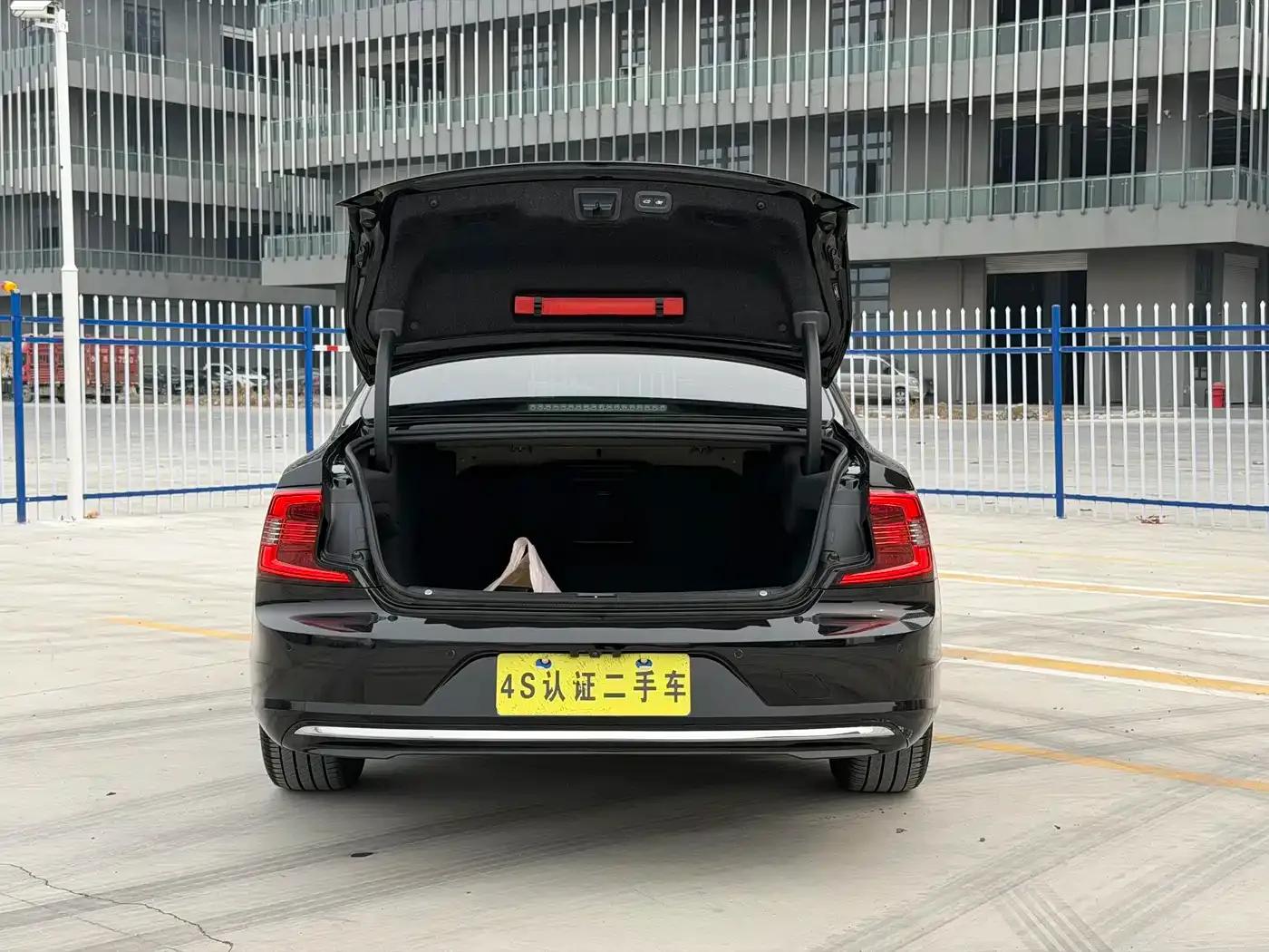 2021 Volvo S90 B5 Inscription Luxury Edition — миниатюра 8