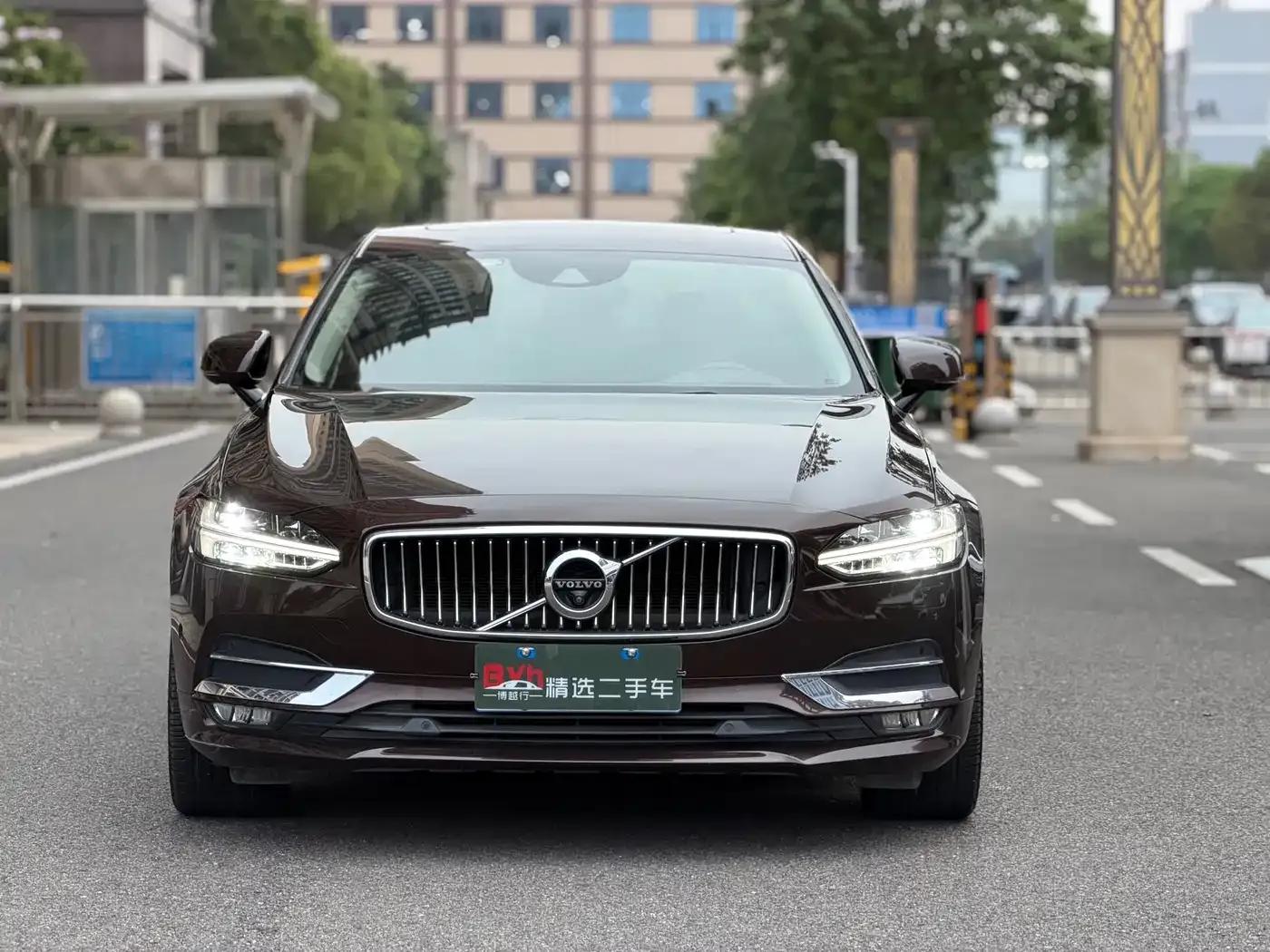 2017 Volvo S90 T5 Smart Edition — миниатюра 2
