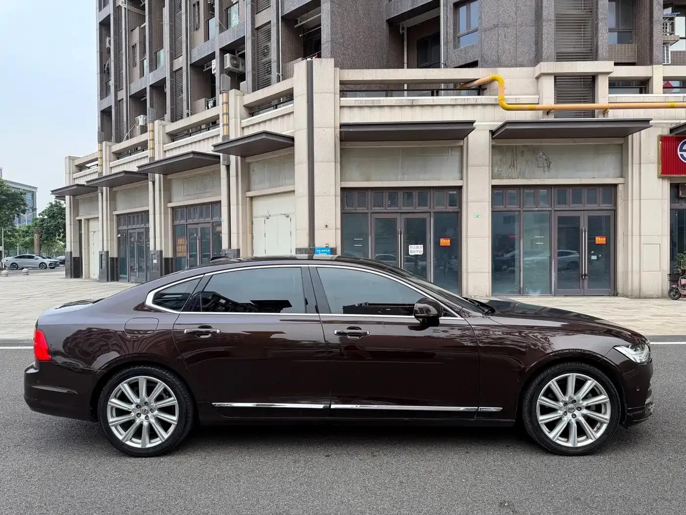 2017 Volvo S90 T5 Smart Edition — миниатюра 12