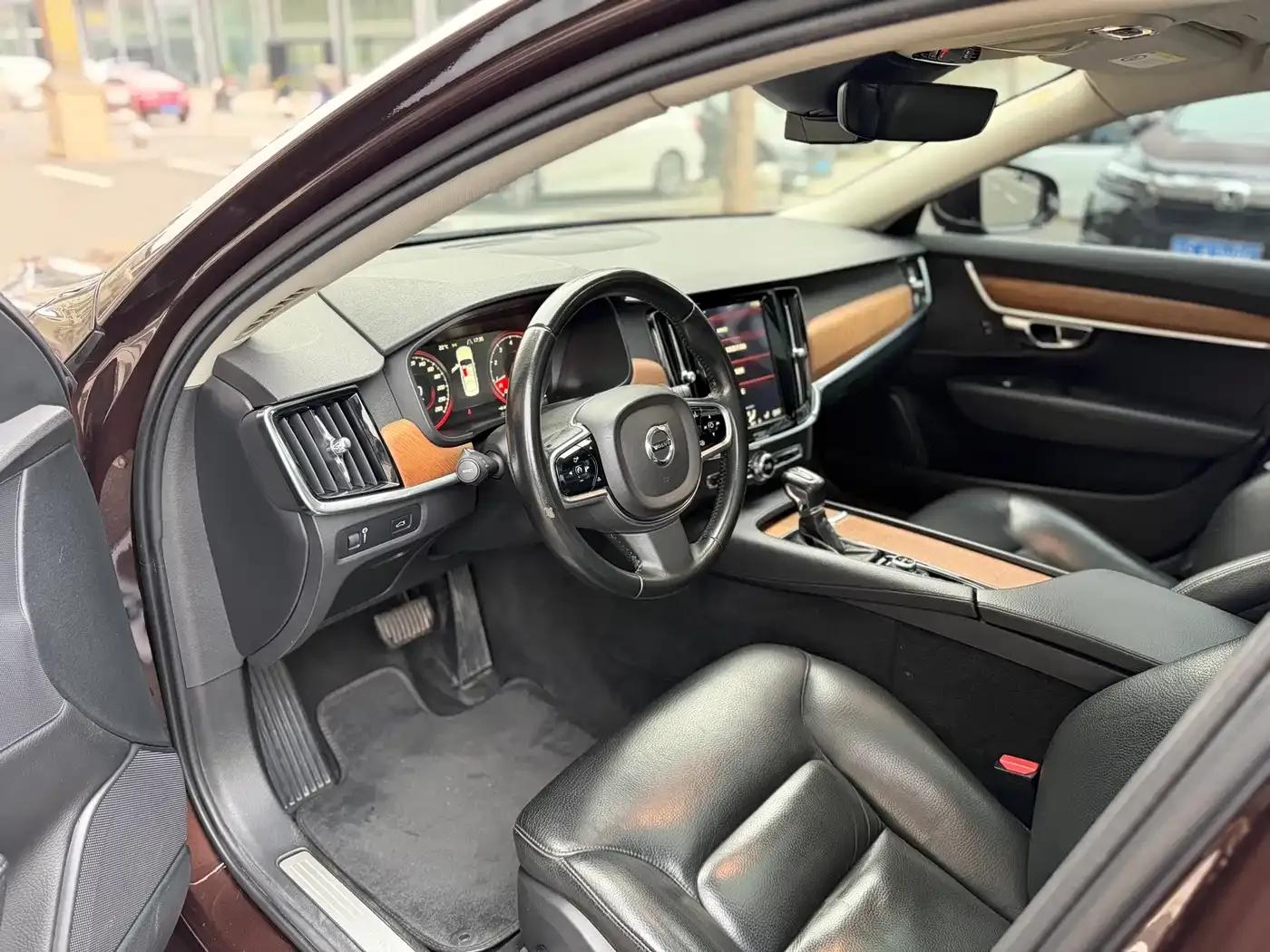 2017 Volvo S90 T5 Smart Edition — миниатюра 13