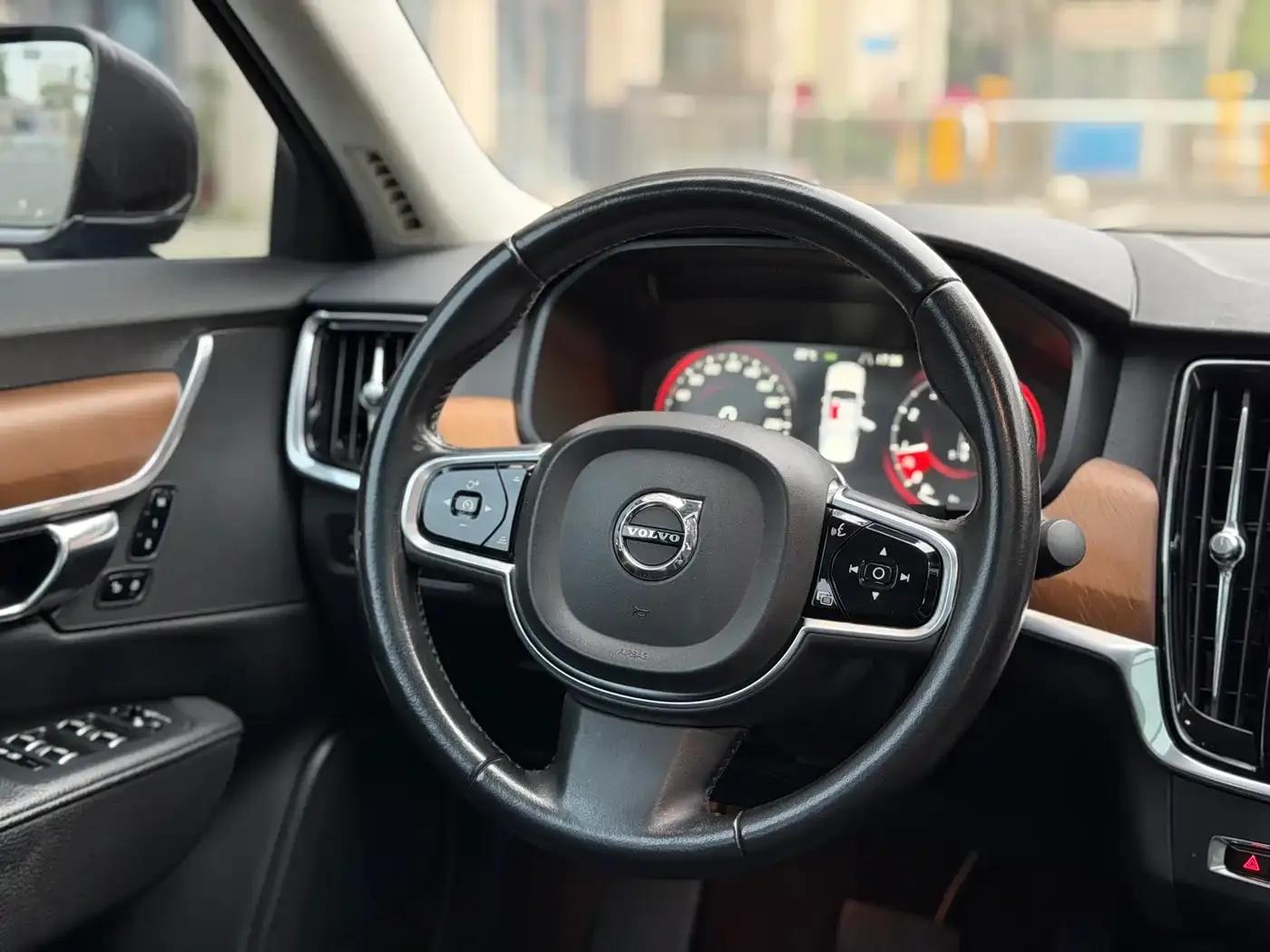 2017 Volvo S90 T5 Smart Edition — миниатюра 20