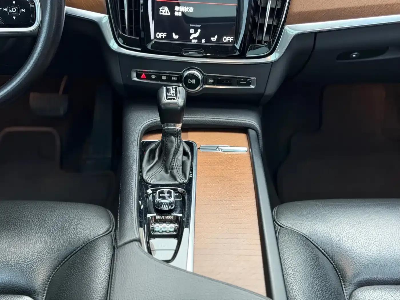 2017 Volvo S90 T5 Smart Edition — миниатюра 22