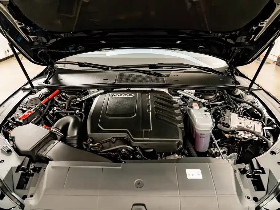 2024 Audi A7L 45 TFSI quattro Black Edition — миниатюра 26