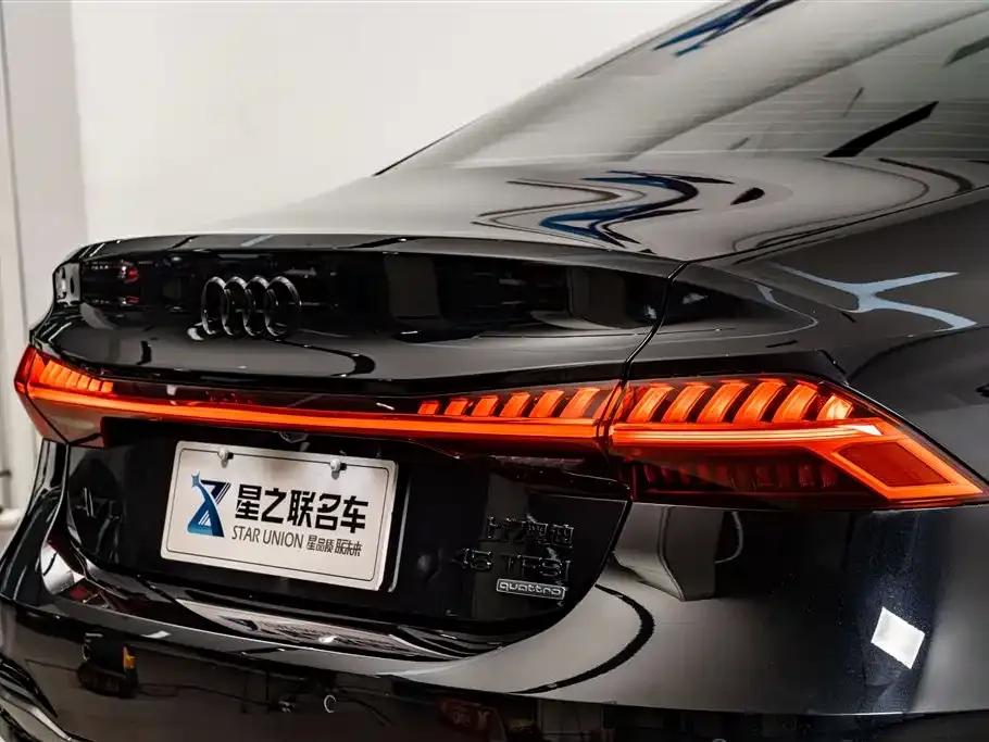 2024 Audi A7L 45 TFSI quattro Black Edition — миниатюра 9