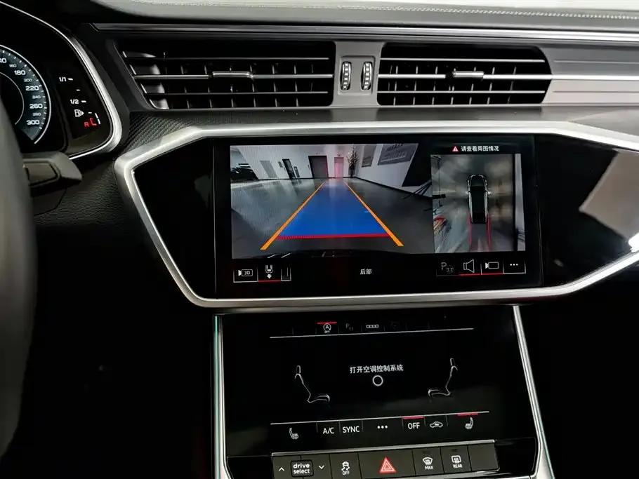 2024 Audi A7L 45 TFSI quattro Black Edition — миниатюра 10
