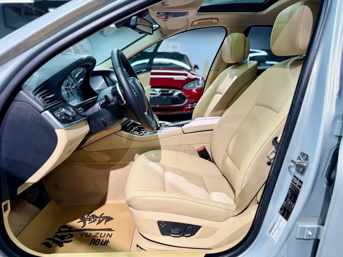 BMW 5 Series 2011 535Li Leading Edition — миниатюра 10