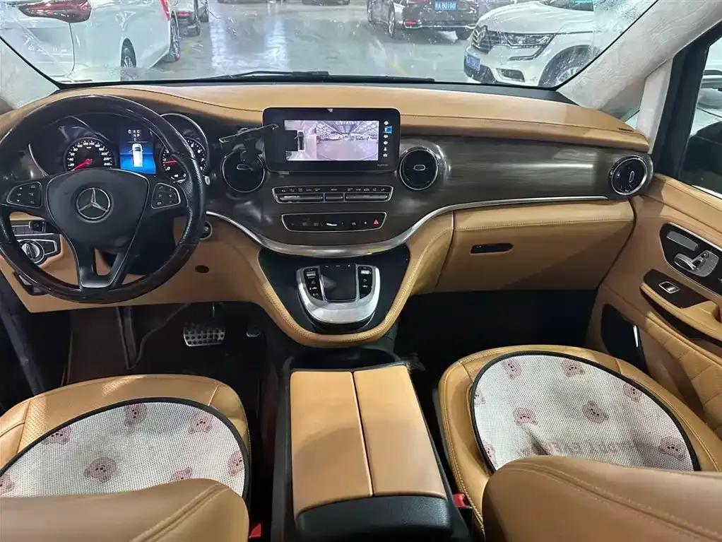Mercedes-Benz V-Class 2020 V 260 L Long Wheelbase Luxury Edition — миниатюра 4