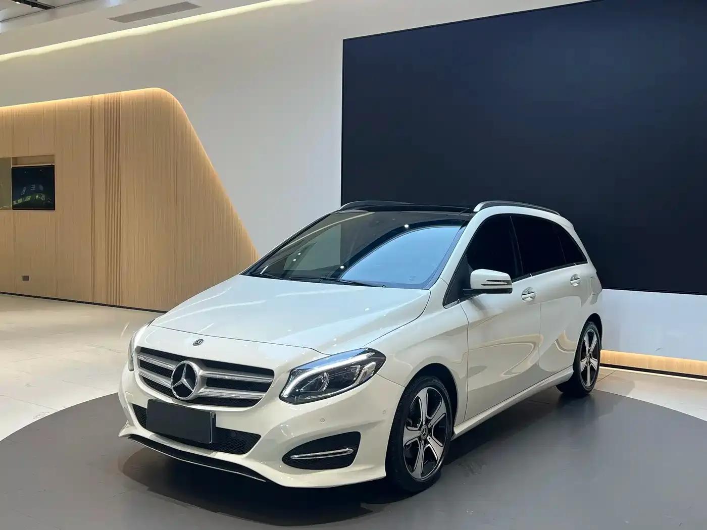2018 Mercedes-Benz B-Class B 200 Fashion Edition — миниатюра 1
