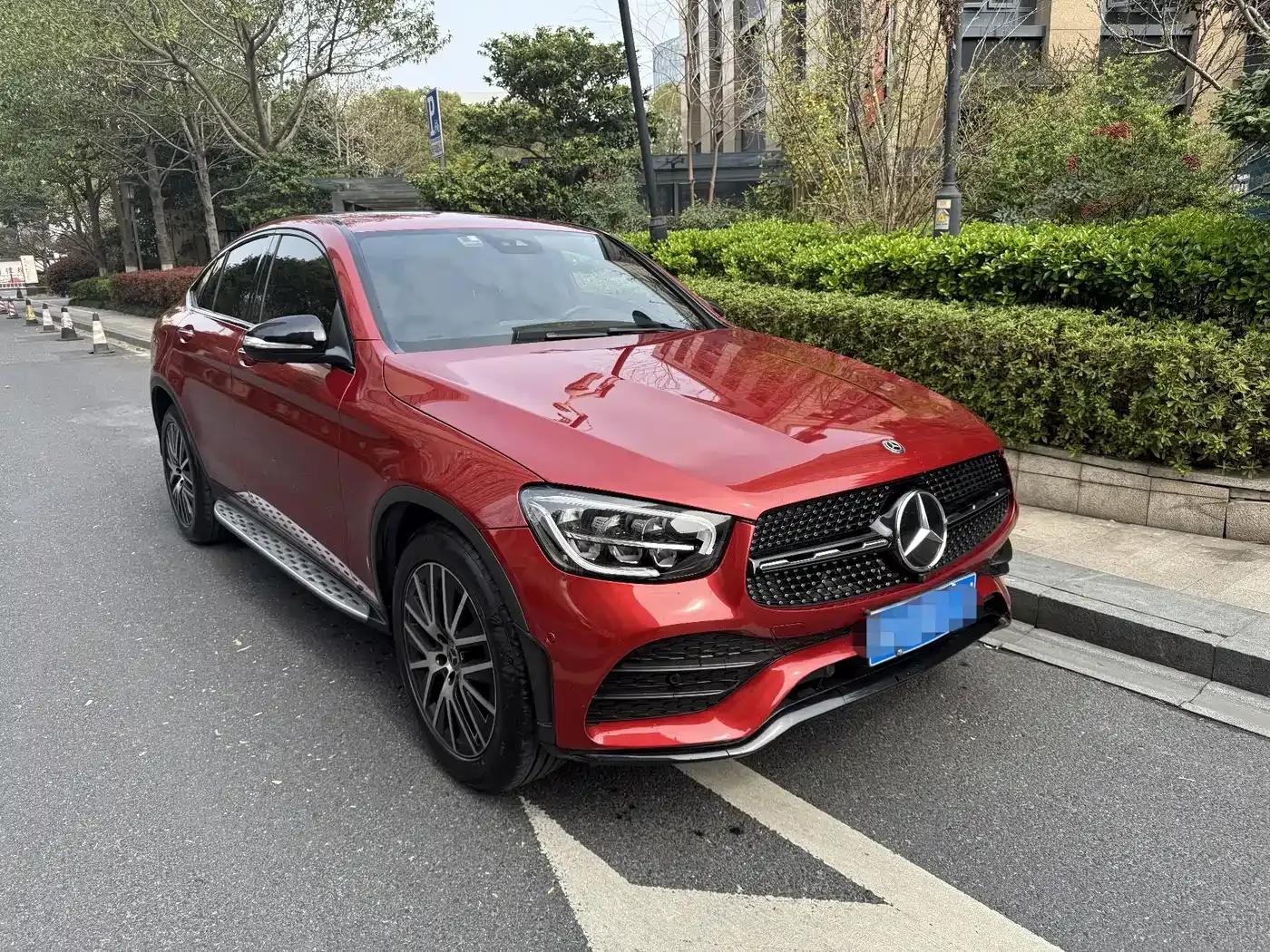 2020 Mercedes-Benz GLC Coupe, GLC 300 4MATIC Coupe SUV — миниатюра 3