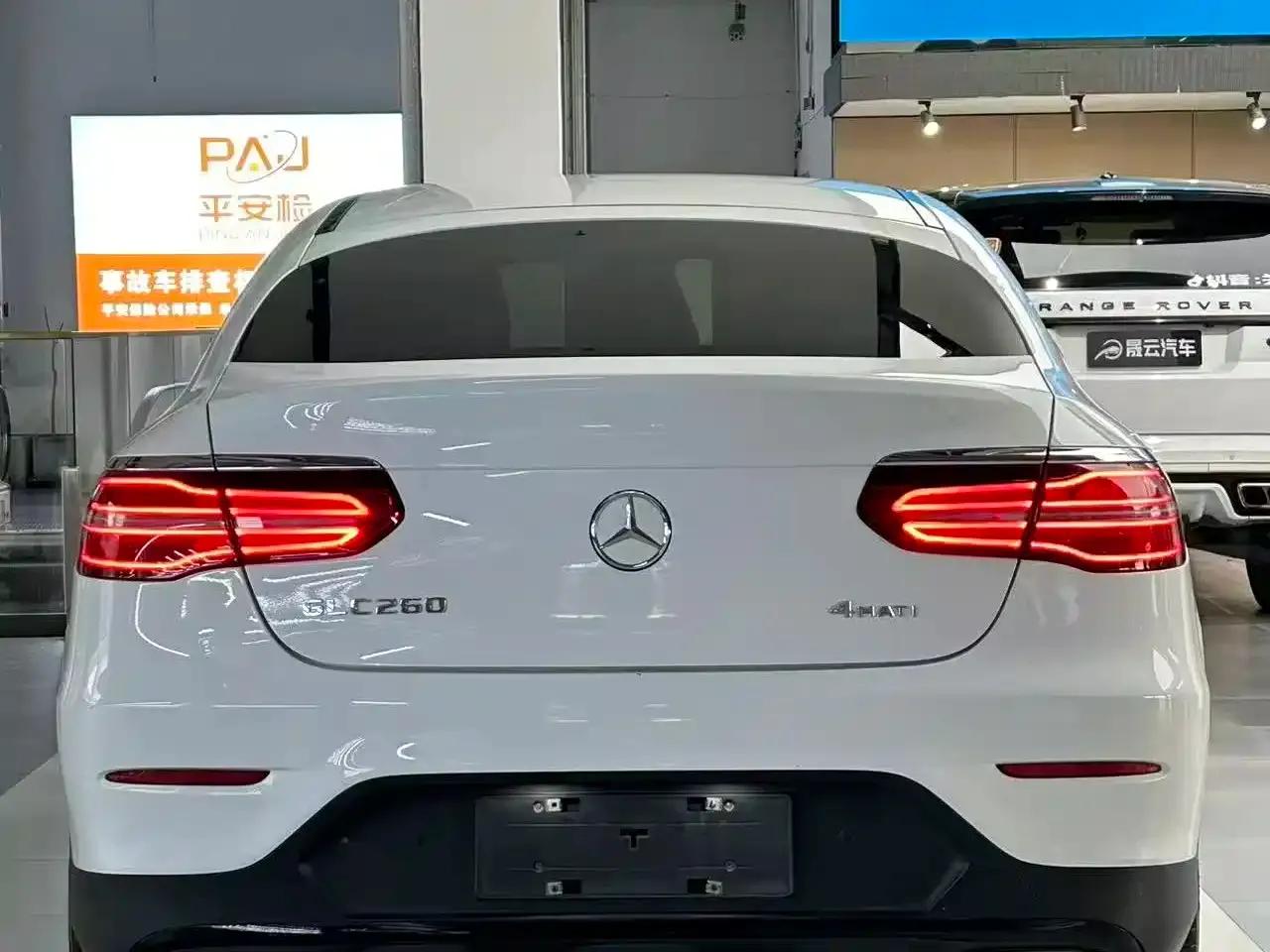 Mercedes-Benz GLC Coupe 2019 GLC 260 4MATIC Coupe SUV — миниатюра 8