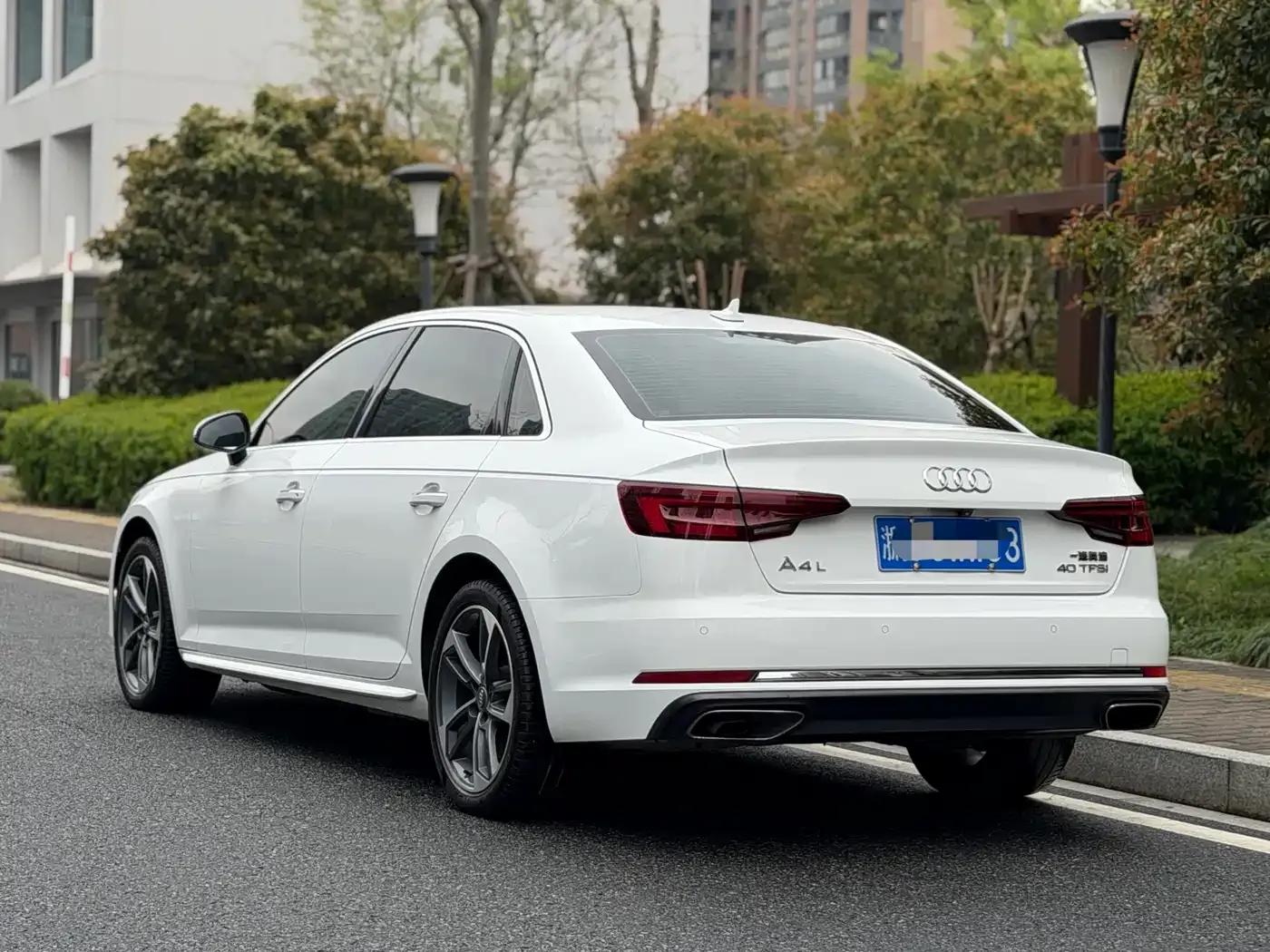 Audi A4L 2019 40 TFSI Progressive (China VI Emission Standard) — миниатюра 3