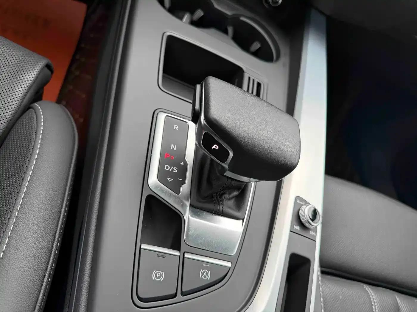 Audi A4L 2024 40 TFSI Fashion Dynamic Edition — миниатюра 28