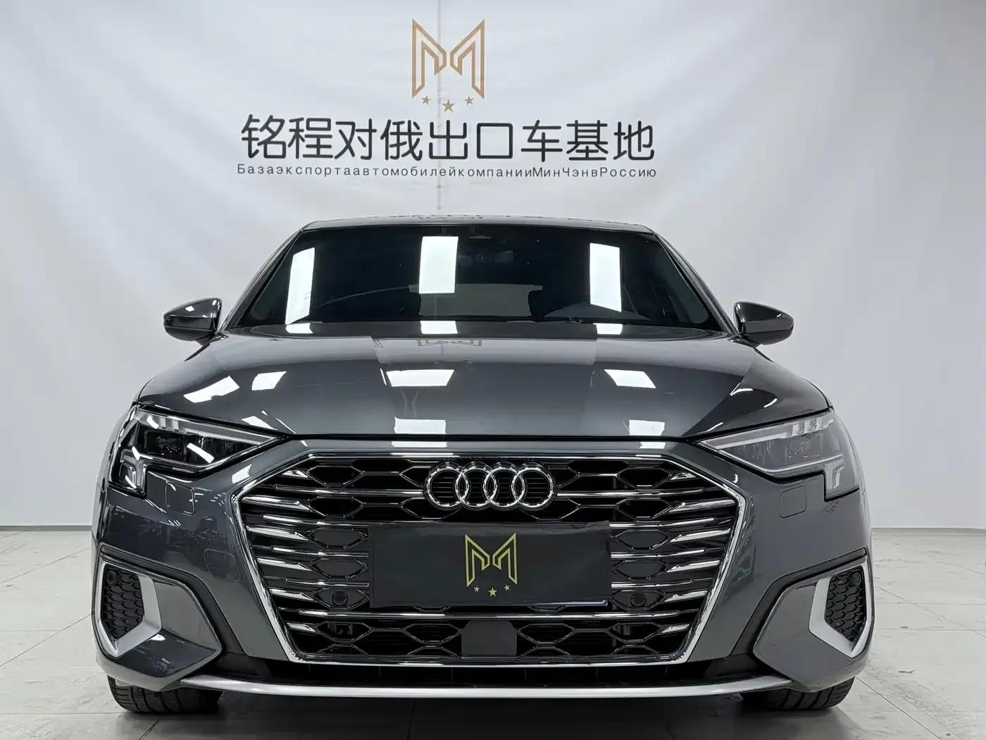 Audi A3 2022 Sportback 35 TFSI Fashionable Elegant Model — миниатюра 2