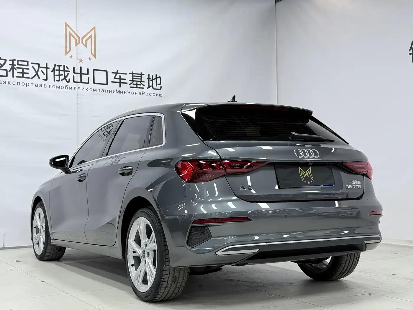 Audi A3 2022 Sportback 35 TFSI Fashionable Elegant Model — миниатюра 6