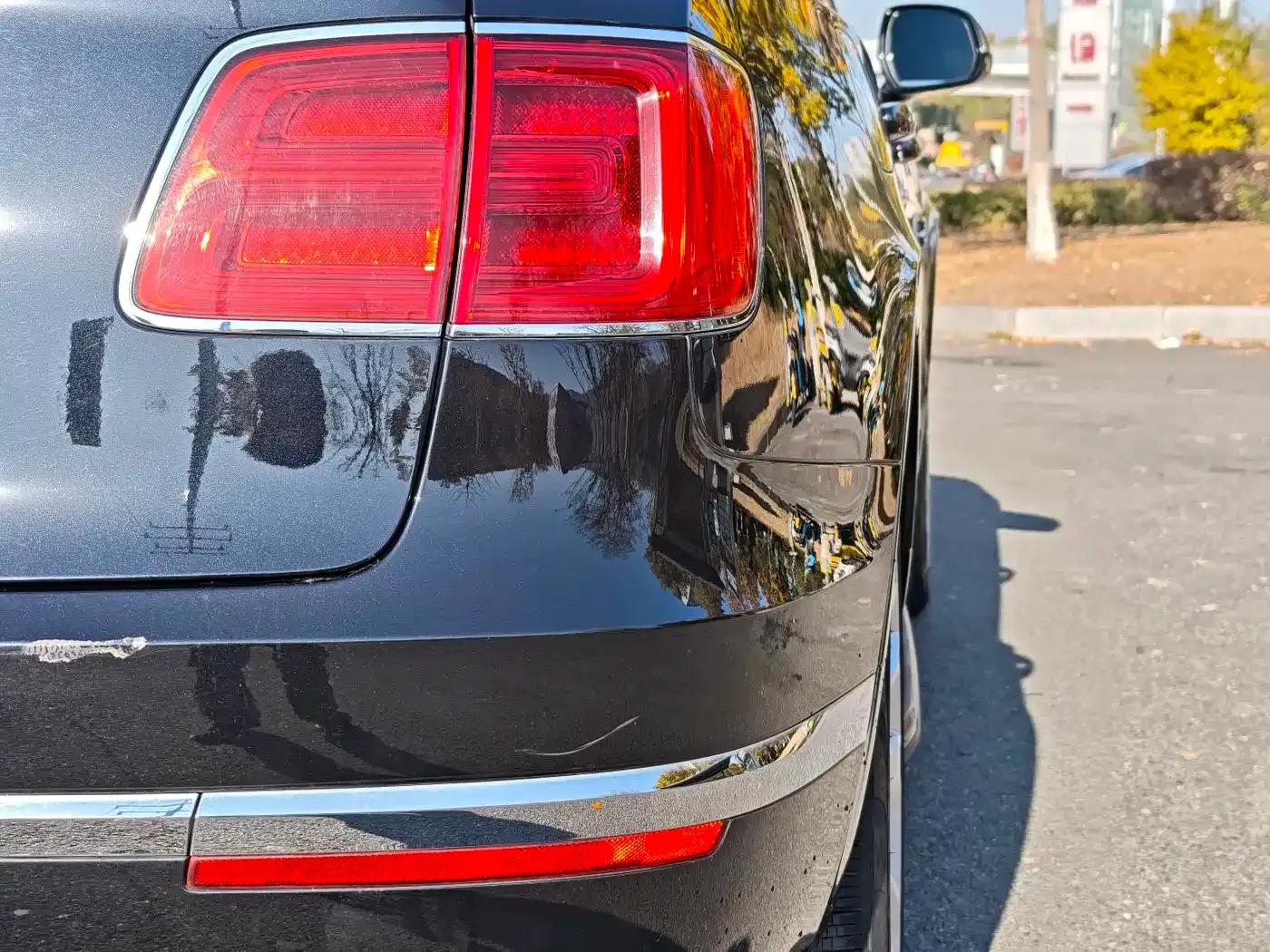 Bentayga 2018 4.0T V8 — миниатюра 11