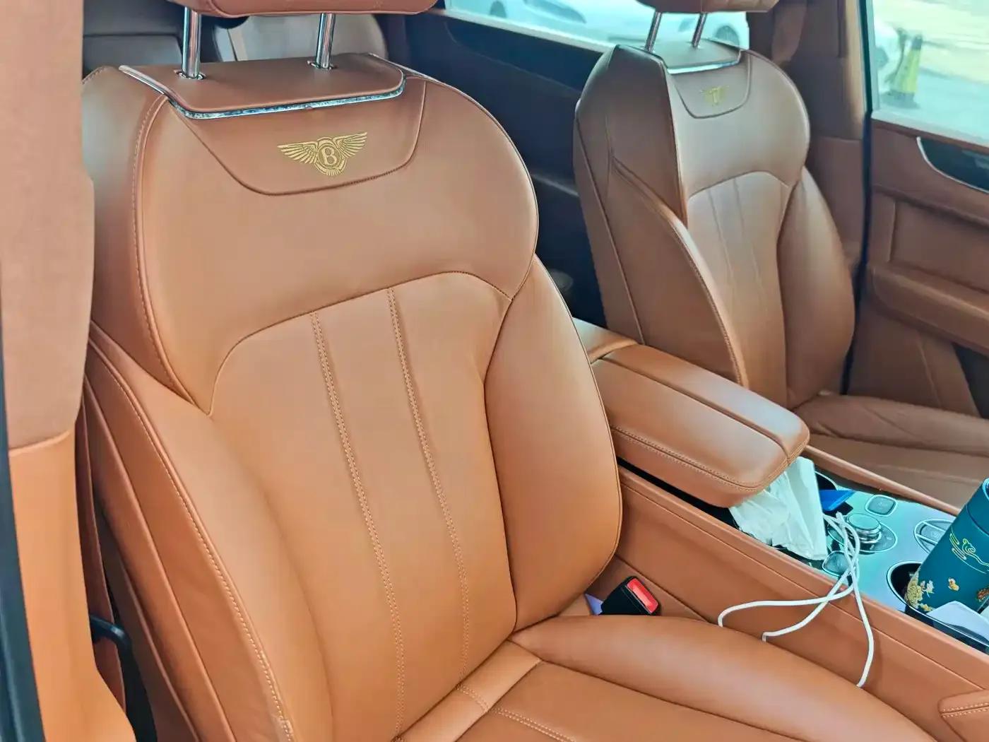 Bentayga 2018 4.0T V8 — миниатюра 19