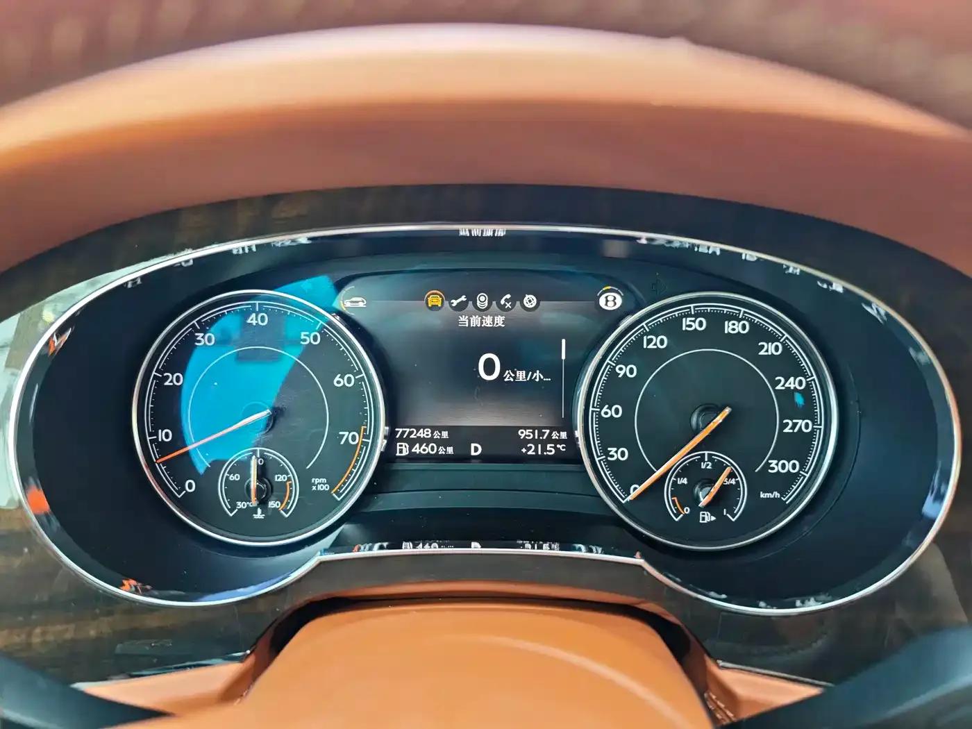 Bentayga 2018 4.0T V8 — миниатюра 20