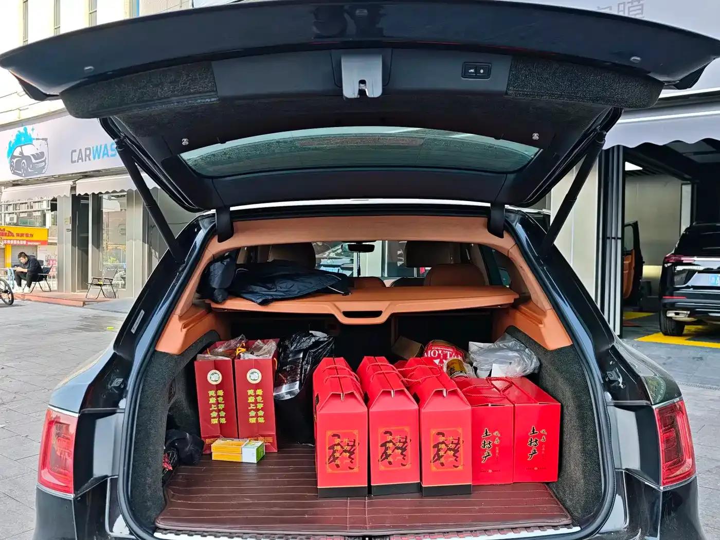 Bentayga 2018 4.0T V8 — миниатюра 26