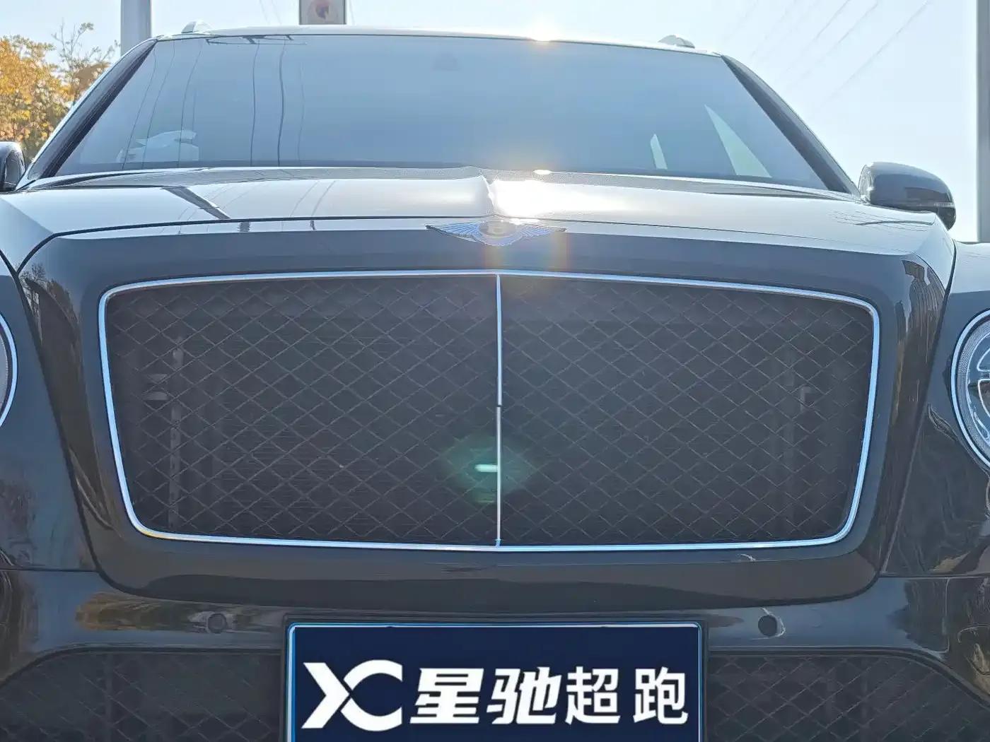 Bentayga 2018 4.0T V8 — миниатюра 6
