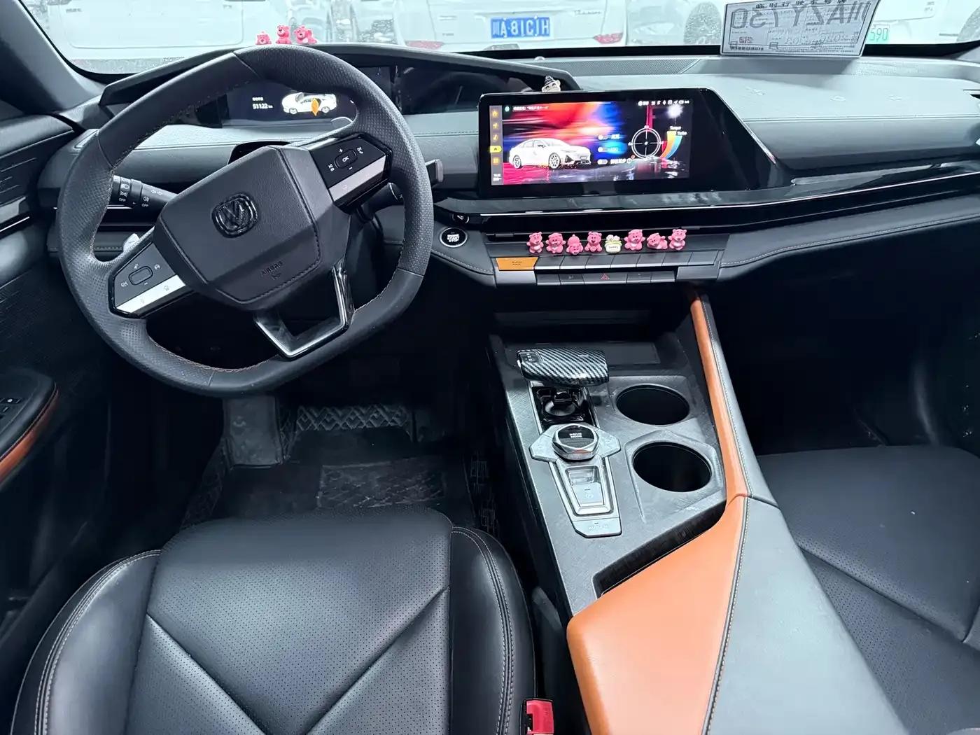 Changan UNI-V 2022 1.5T Smart Navigation Edition — миниатюра 12