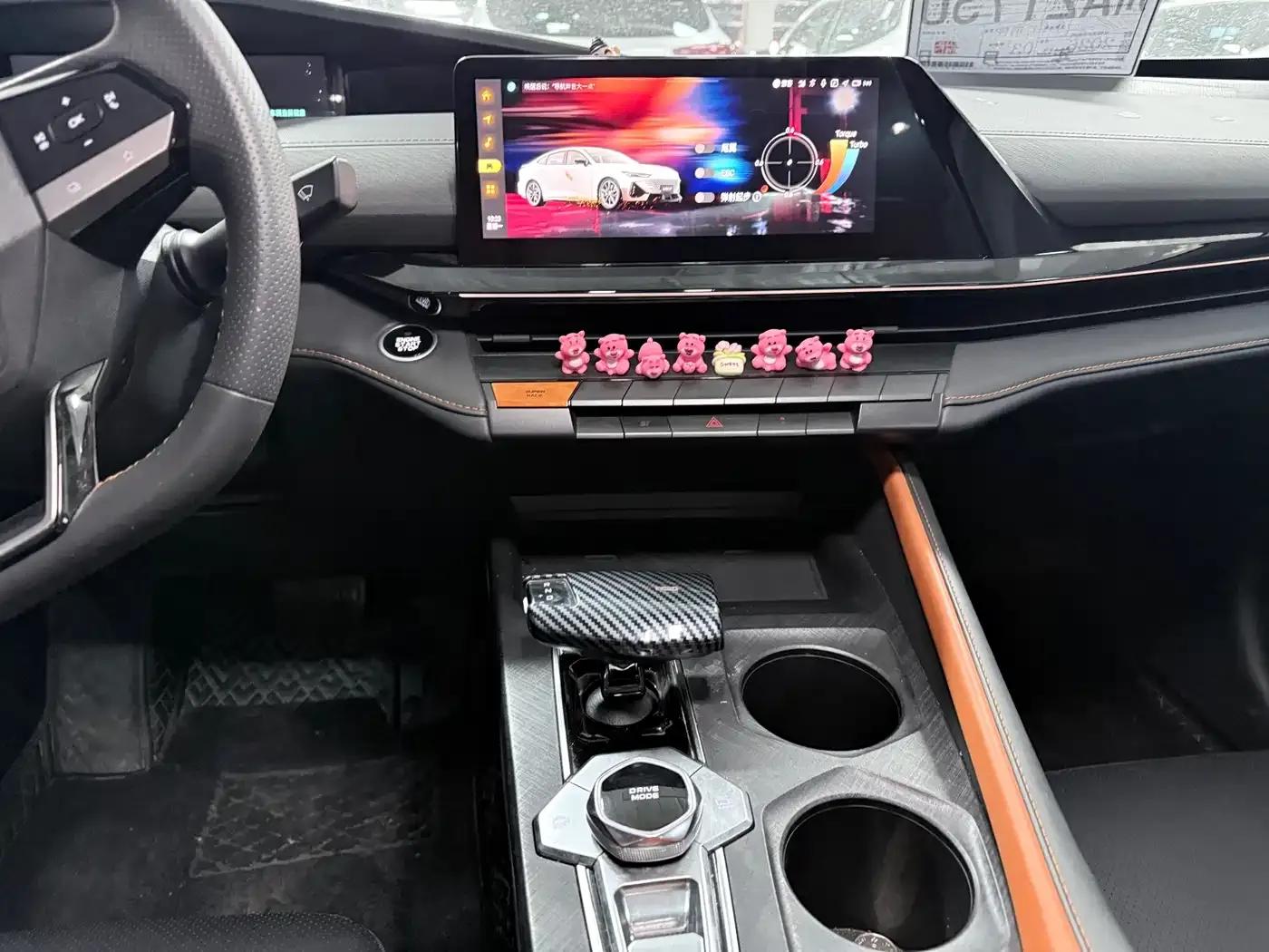 Changan UNI-V 2022 1.5T Smart Navigation Edition — миниатюра 14