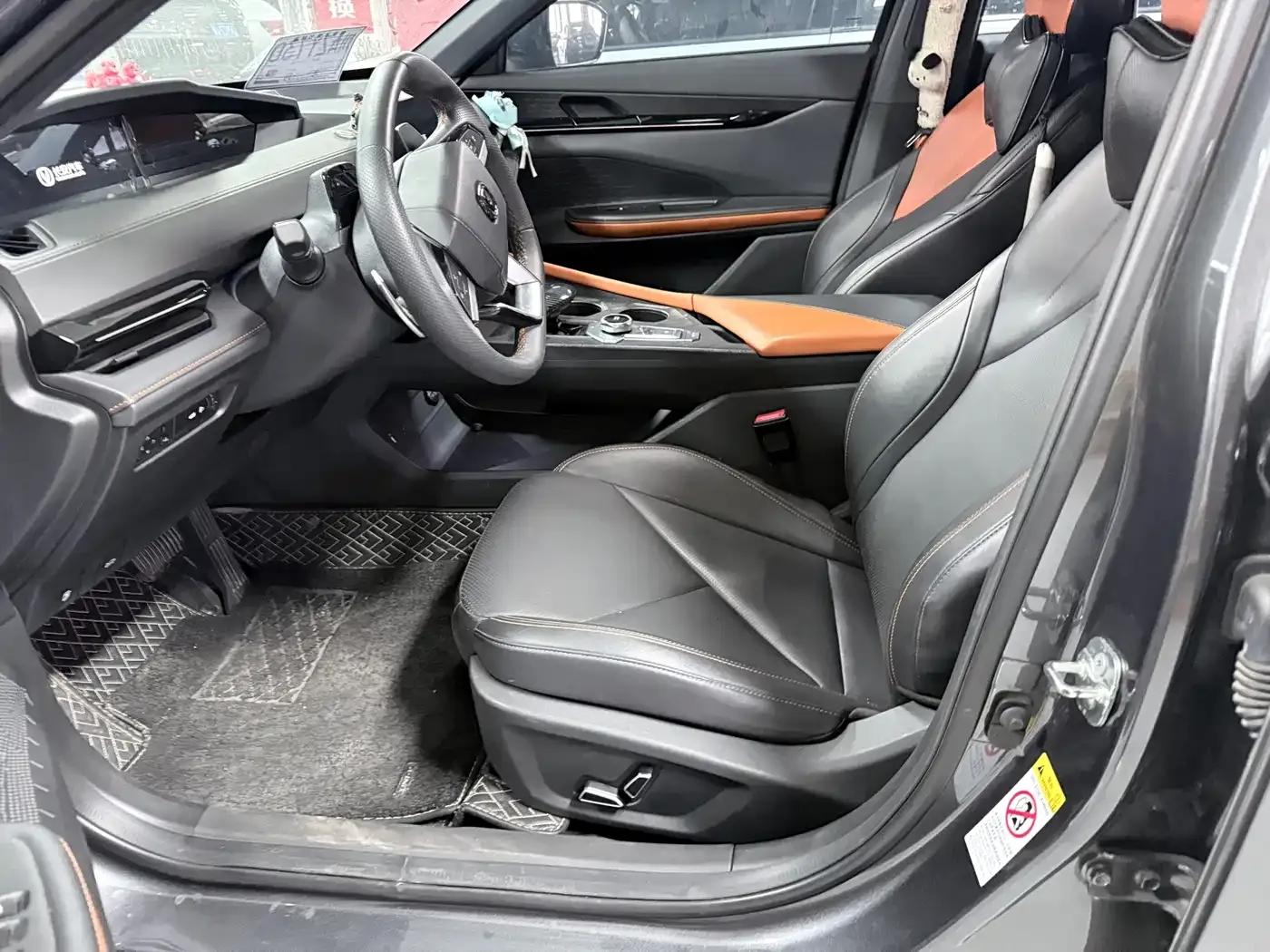 Changan UNI-V 2022 1.5T Smart Navigation Edition — миниатюра 8