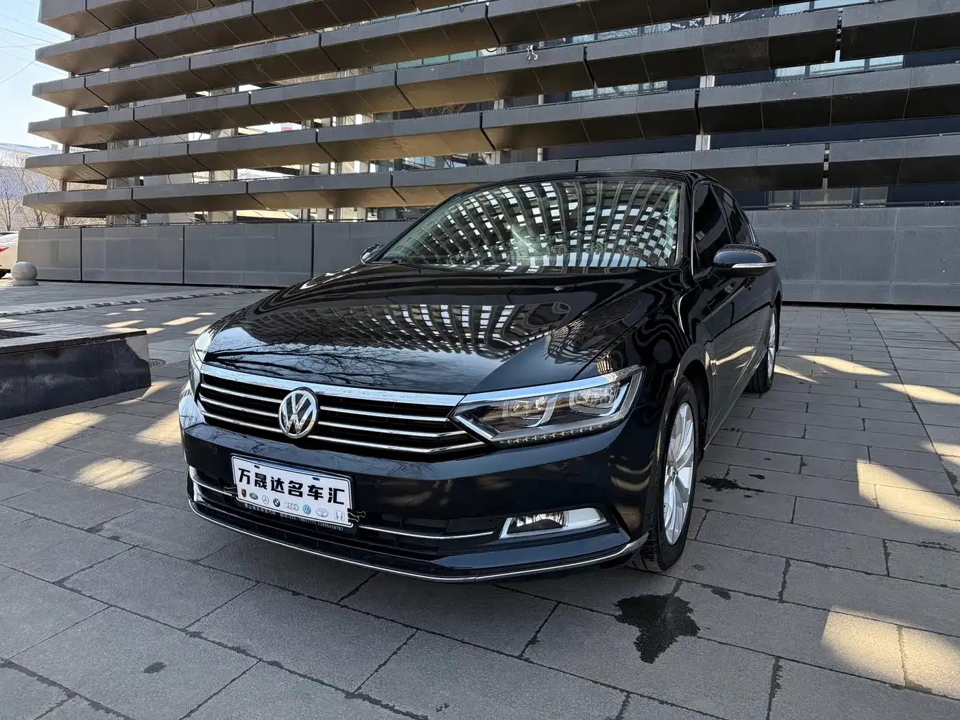 2018 Volkswagen Passat 380TSI DSG Luxury — миниатюра 1