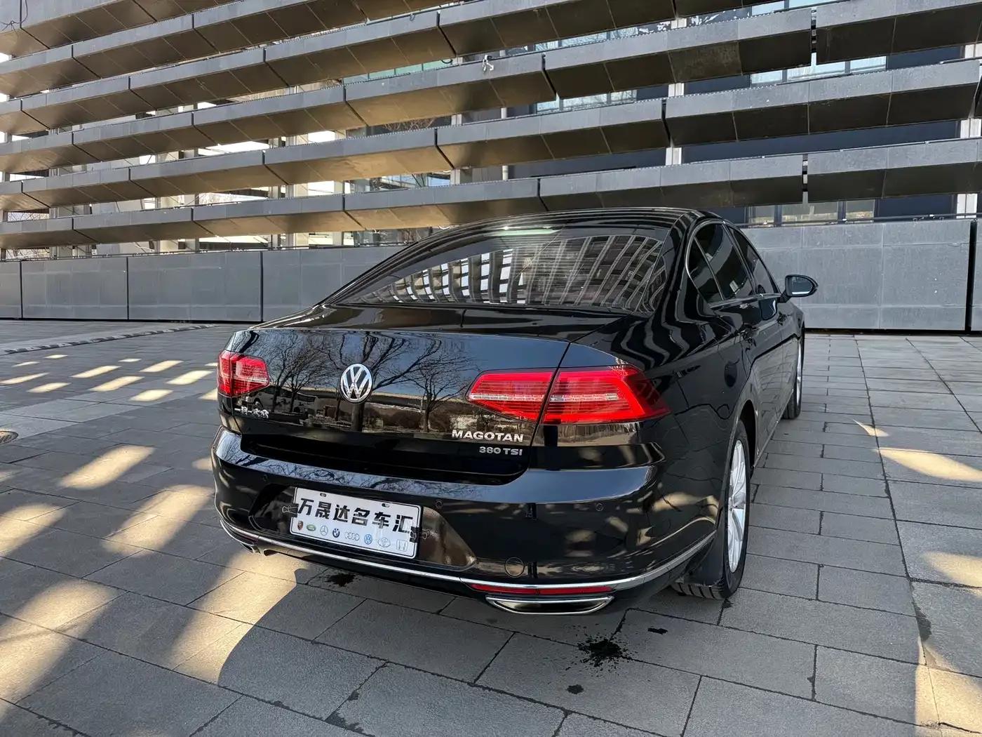 2018 Volkswagen Passat 380TSI DSG Luxury — миниатюра 4