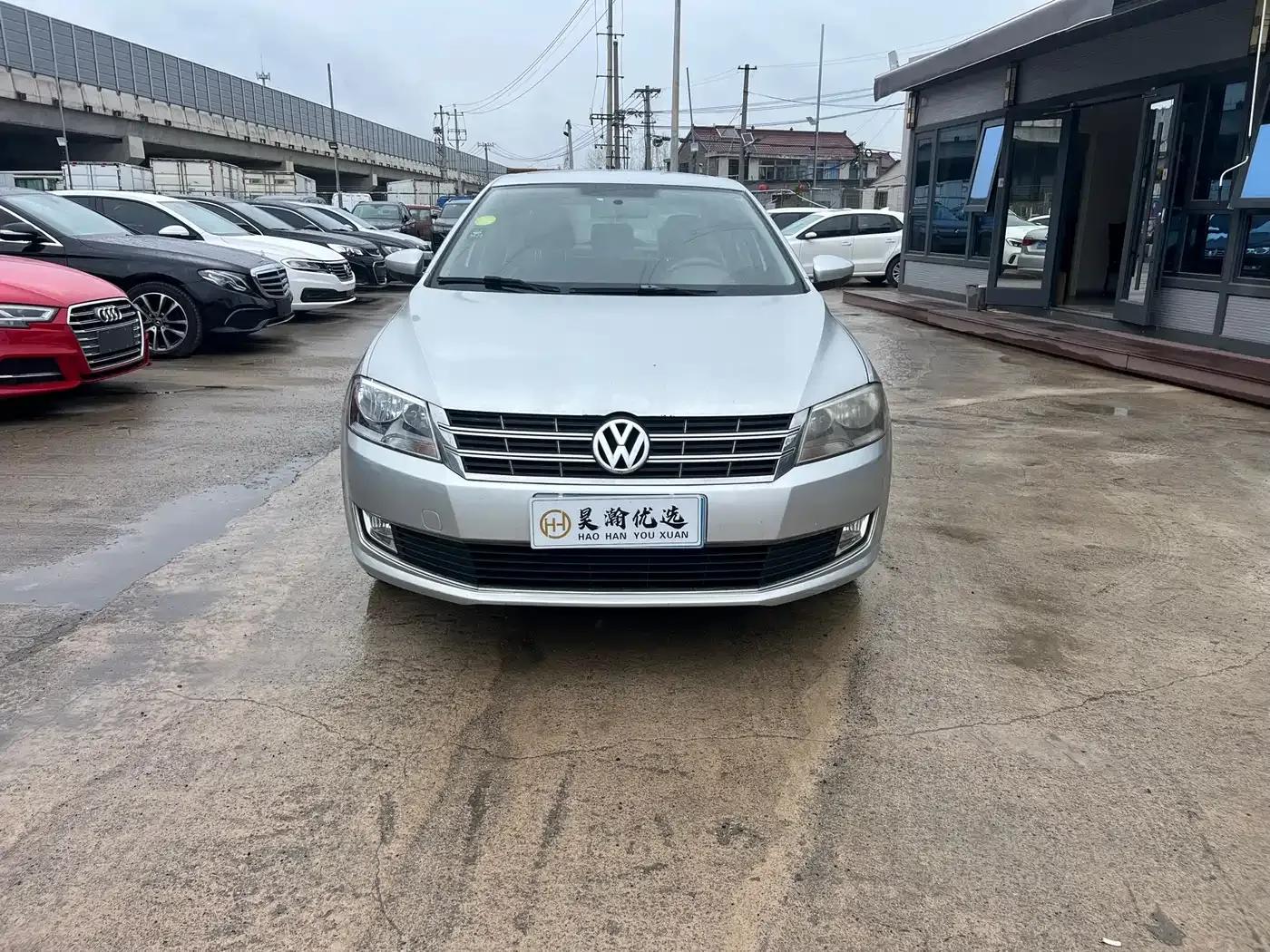 2013 Volkswagen Lavida Facelift 1.4TSI DSG Comfort Edition — миниатюра 1