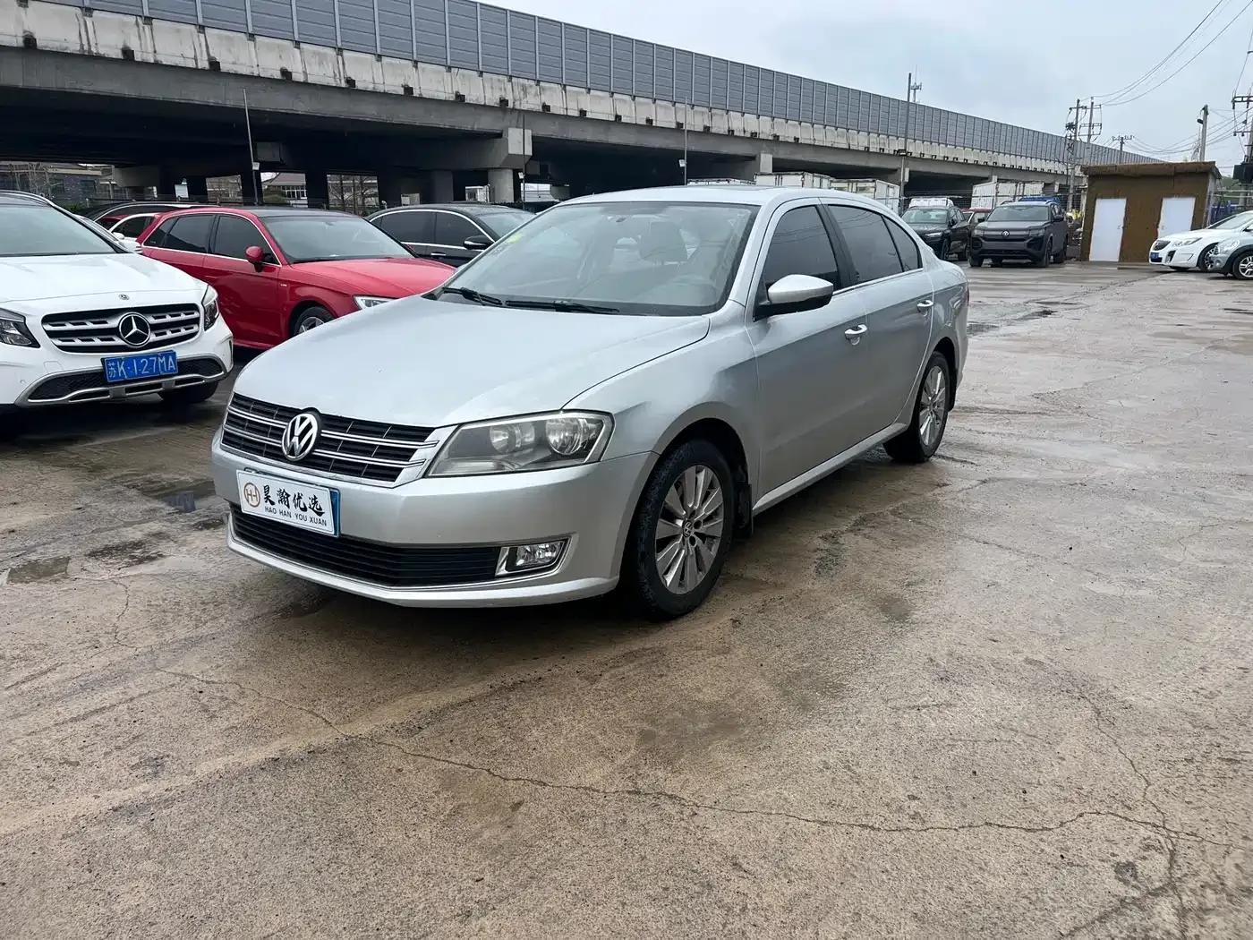 2013 Volkswagen Lavida Facelift 1.4TSI DSG Comfort Edition — миниатюра 2