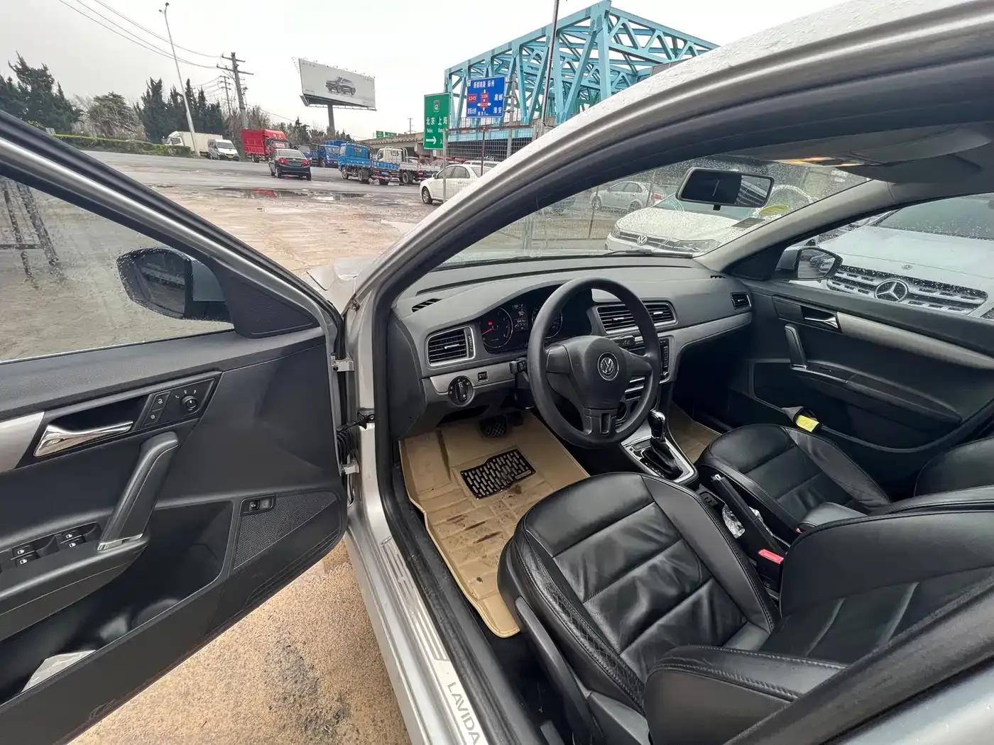 2013 Volkswagen Lavida Facelift 1.4TSI DSG Comfort Edition — миниатюра 4