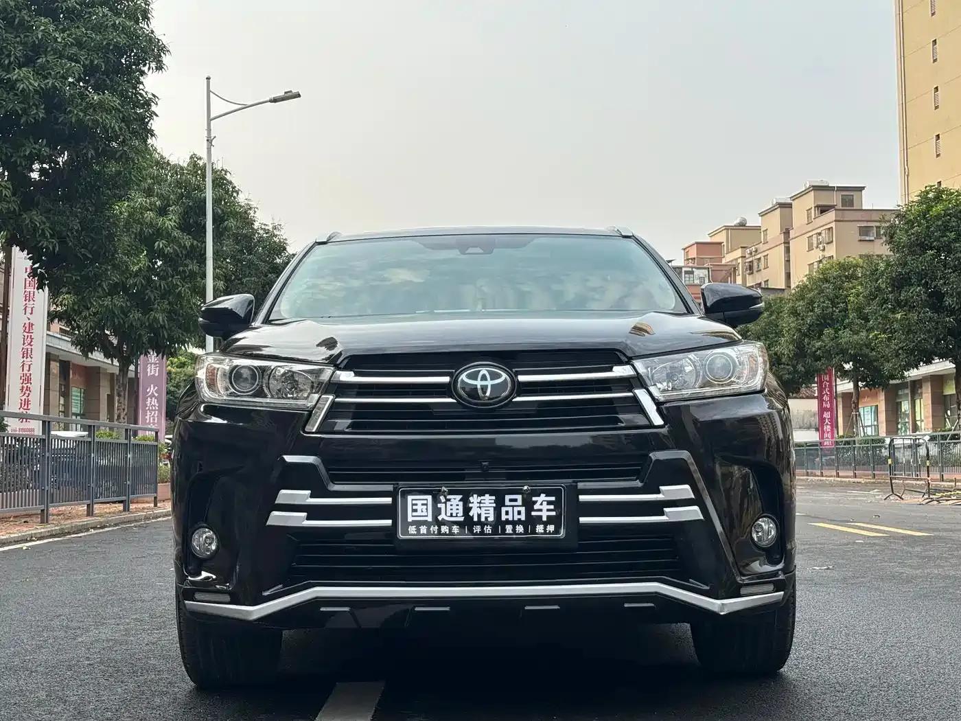 2018 Toyota Highlander 2.0T 4WD Premium Edition 7-seater (China VI Emission Standard) — миниатюра 2