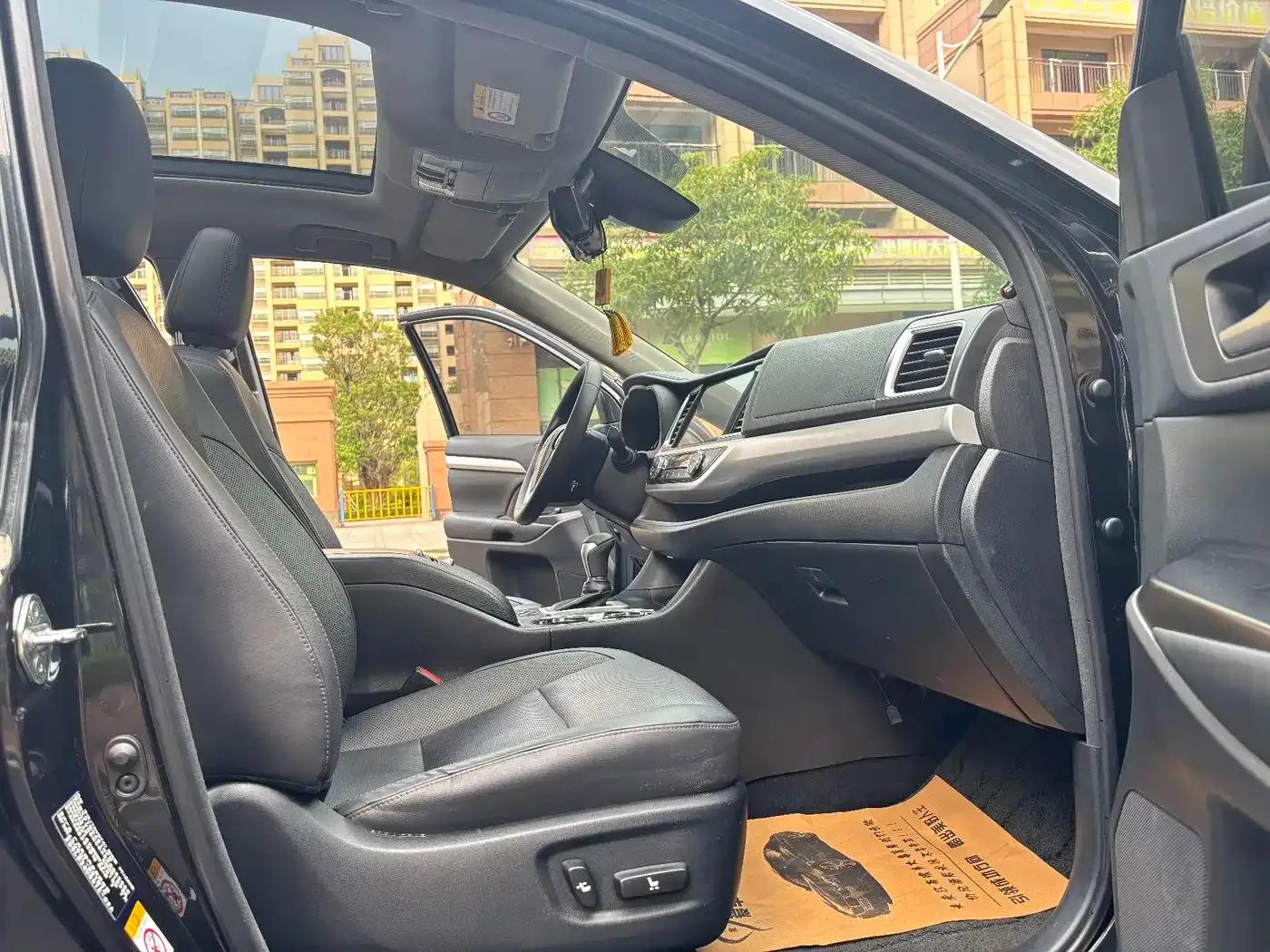 2018 Toyota Highlander 2.0T 4WD Premium Edition 7-seater (China VI Emission Standard) — миниатюра 11