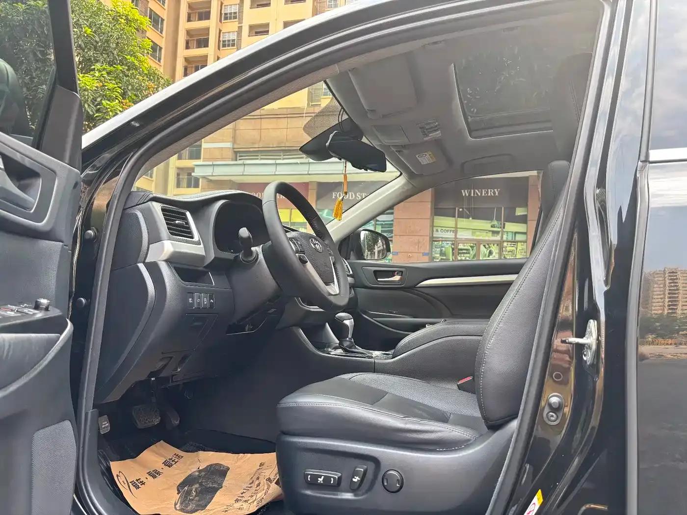 2018 Toyota Highlander 2.0T 4WD Premium Edition 7-seater (China VI Emission Standard) — миниатюра 10